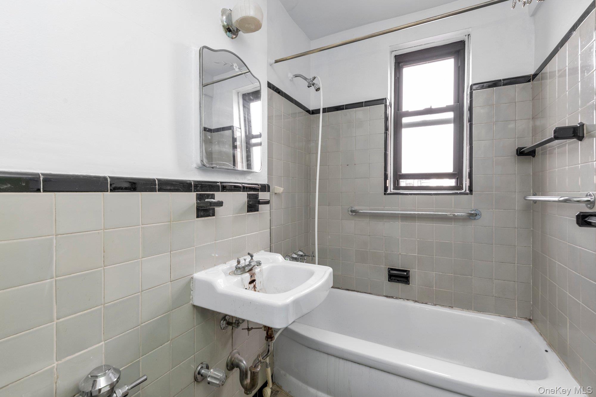 #12 photo, 4334 Union Street, Flushing , NY 11355