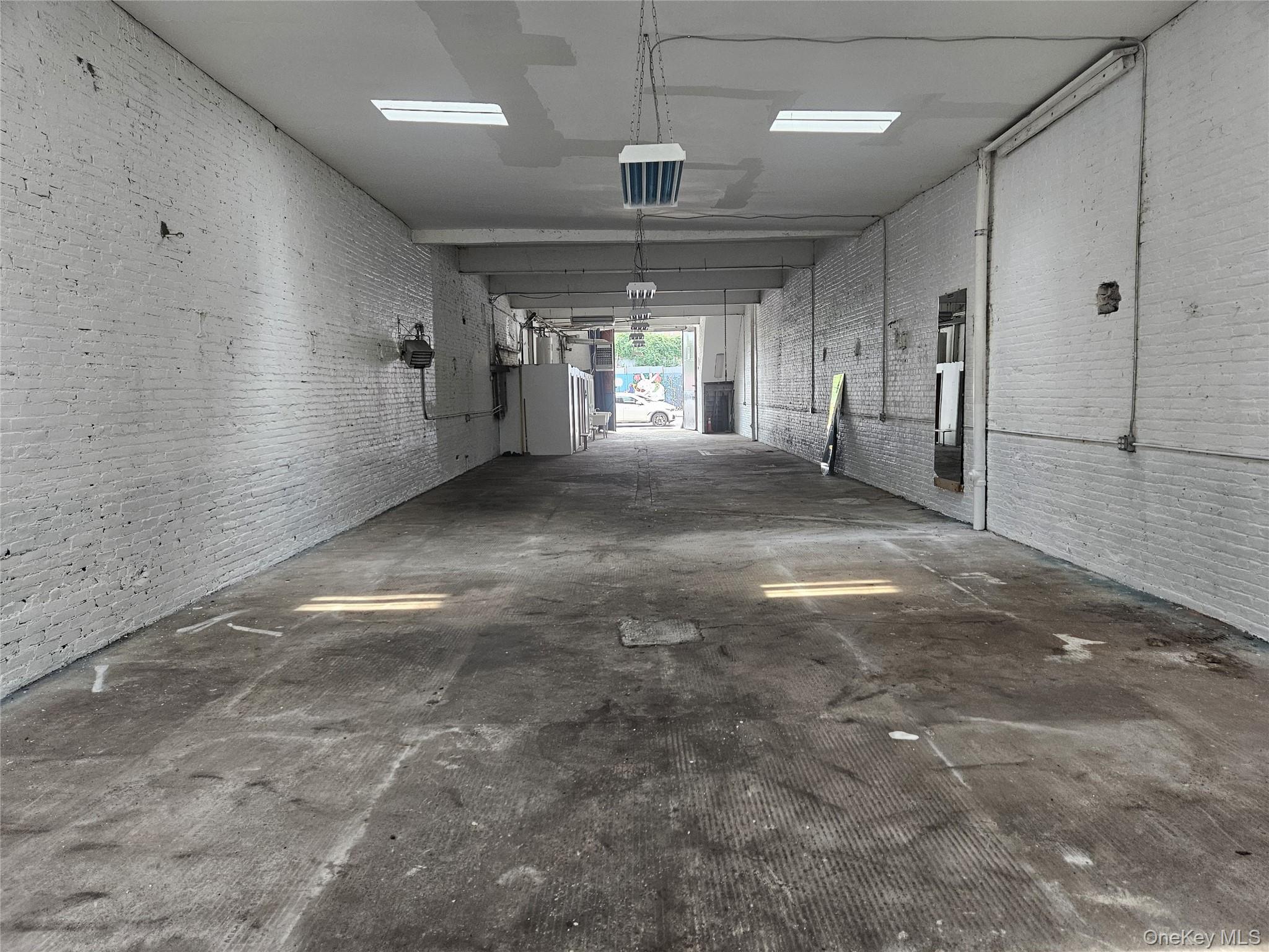 #4 photo, 987 Pacific Street, Brooklyn , NY 11238