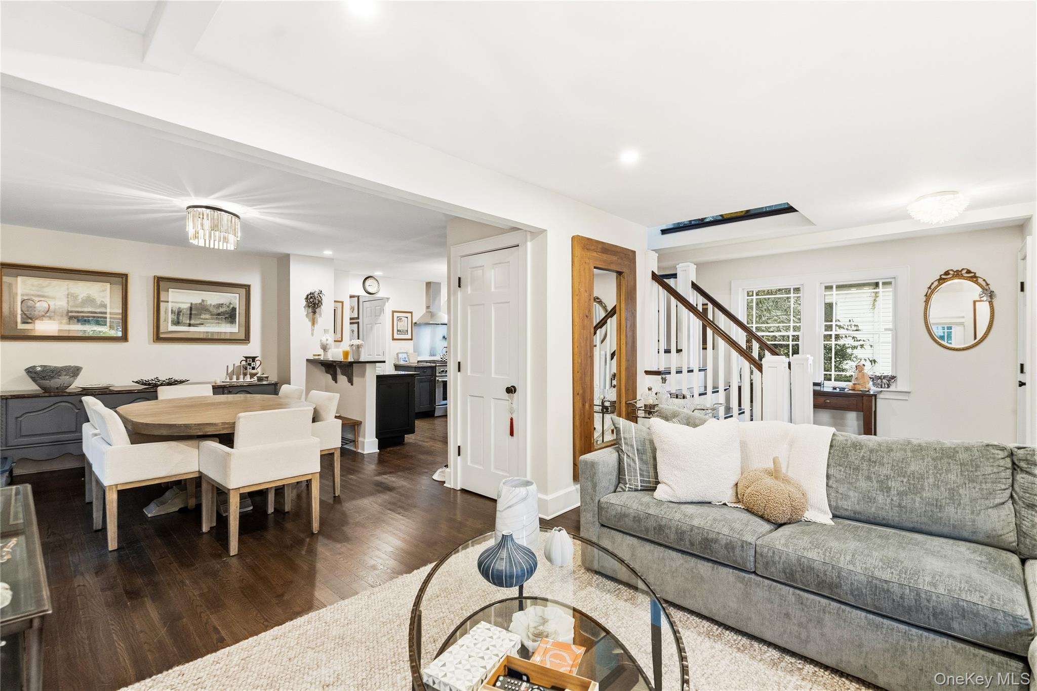 #11 photo, 64 Central Parkway, Huntington , NY 11743