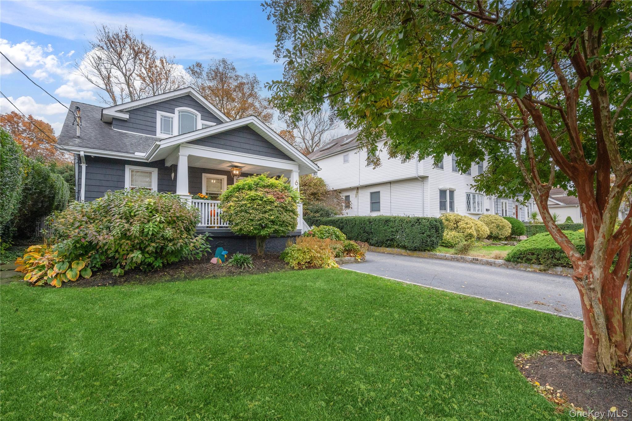 #2 photo, 64 Central Parkway, Huntington , NY 11743