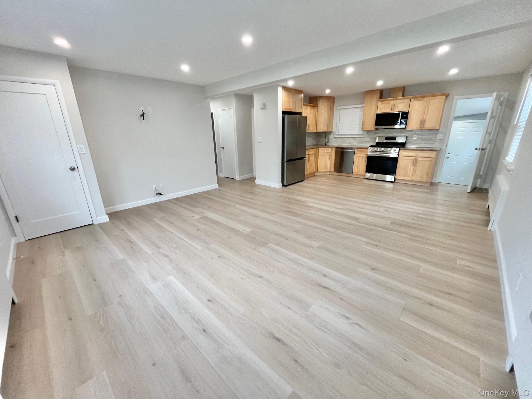 #2 photo, 237 Woodland Avenue, Yonkers , NY 10703