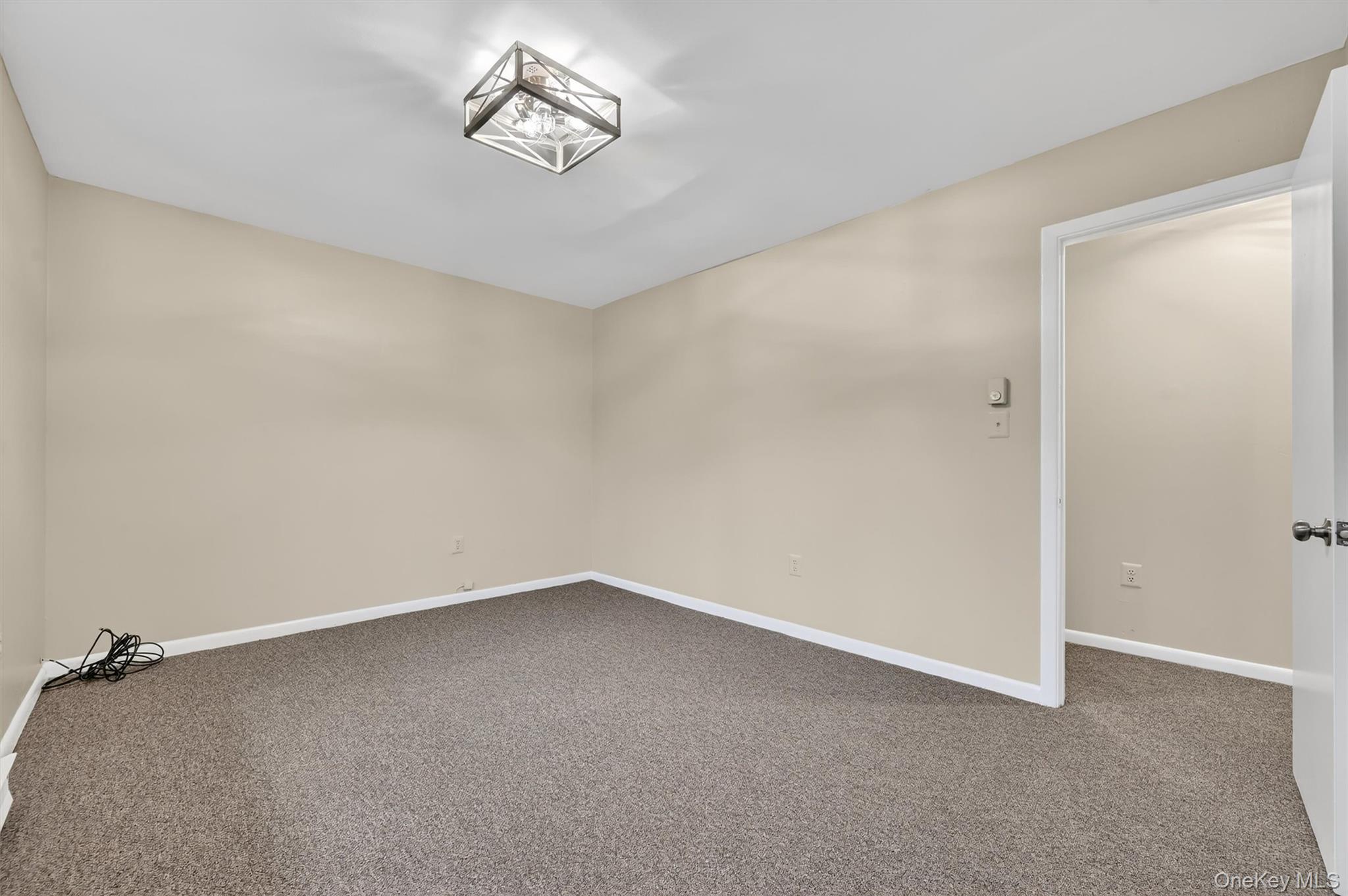 #20 photo, 11 Kathleen Court, Kiamesha Lake , NY 12751