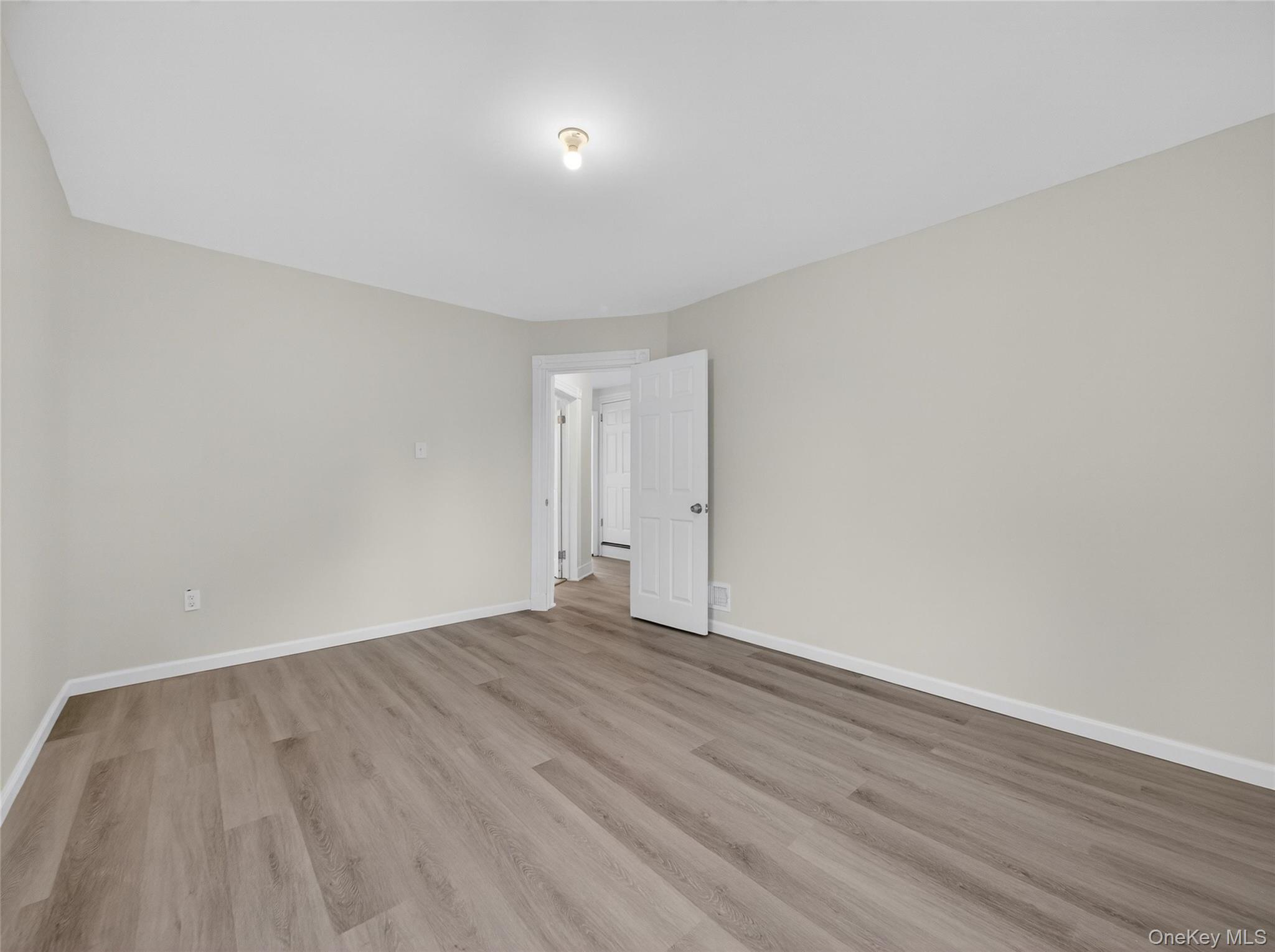 #11 photo, 17 W Maple Avenue, Suffern , NY 10901