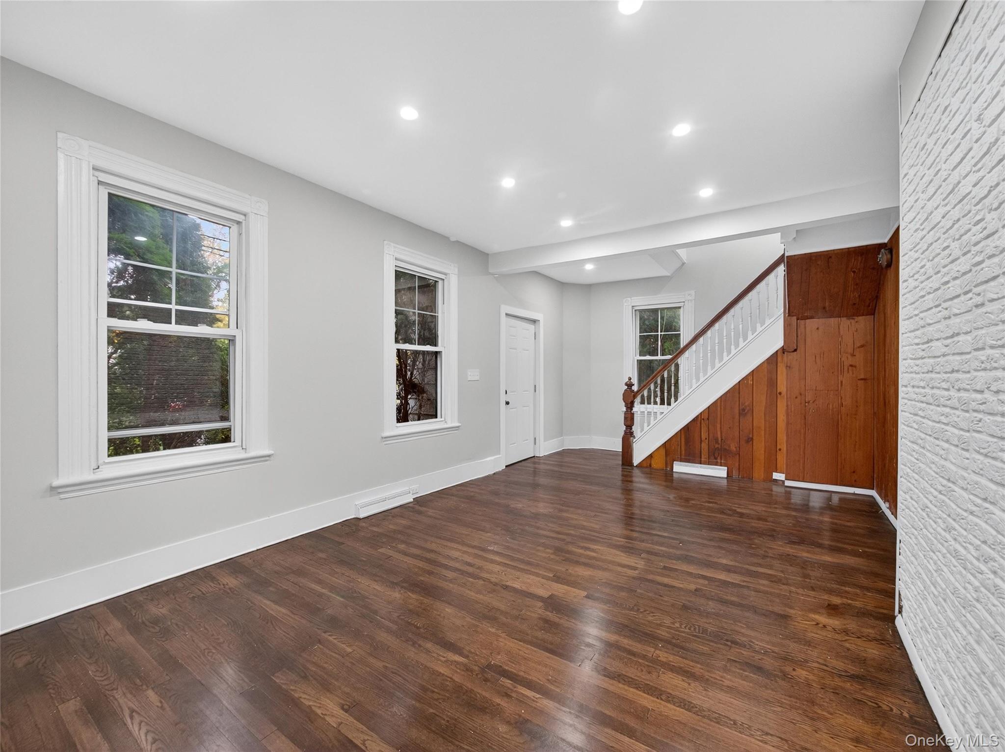 #6 photo, 17 W Maple Avenue, Suffern , NY 10901