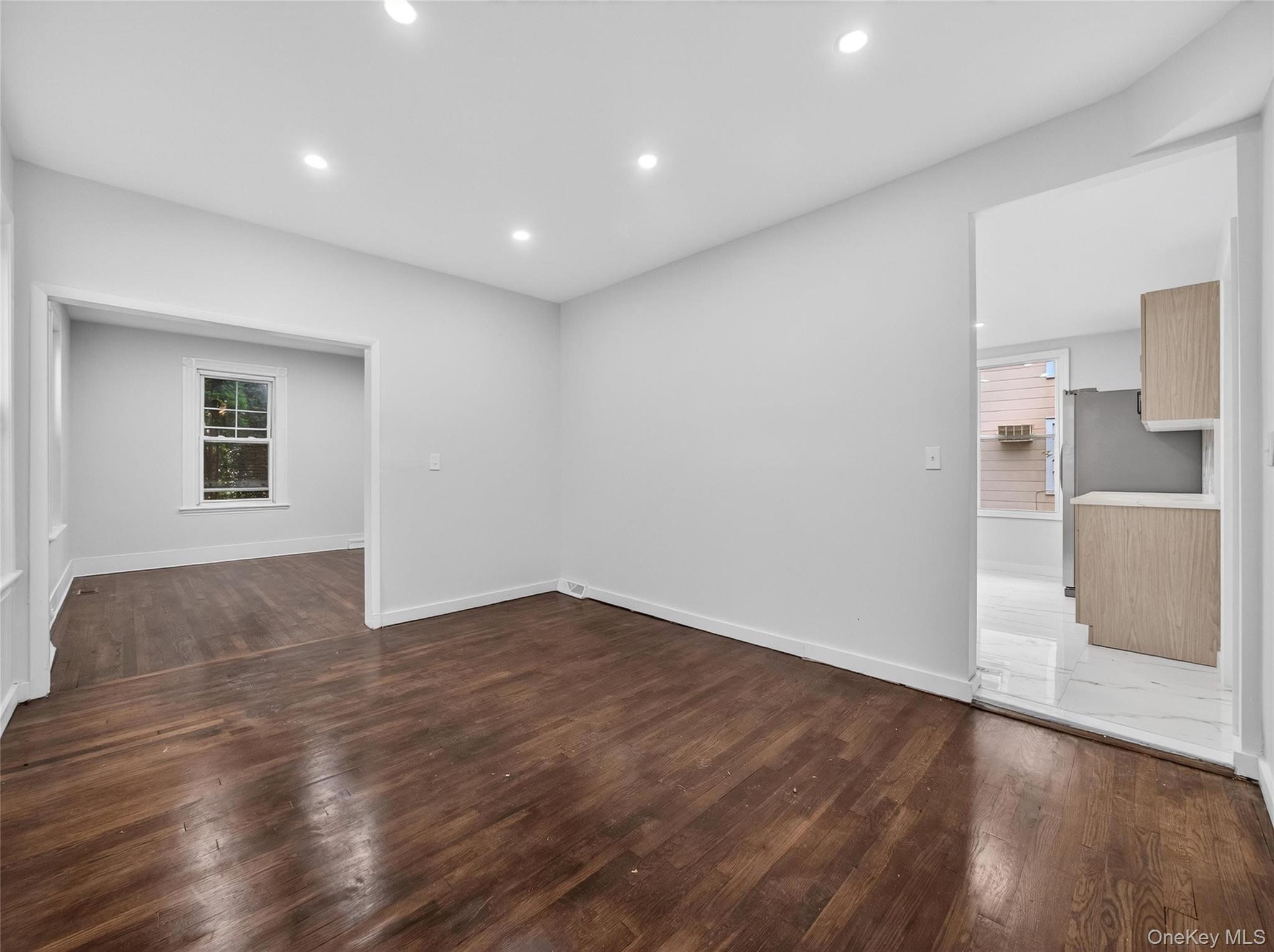 #7 photo, 17 W Maple Avenue, Suffern , NY 10901