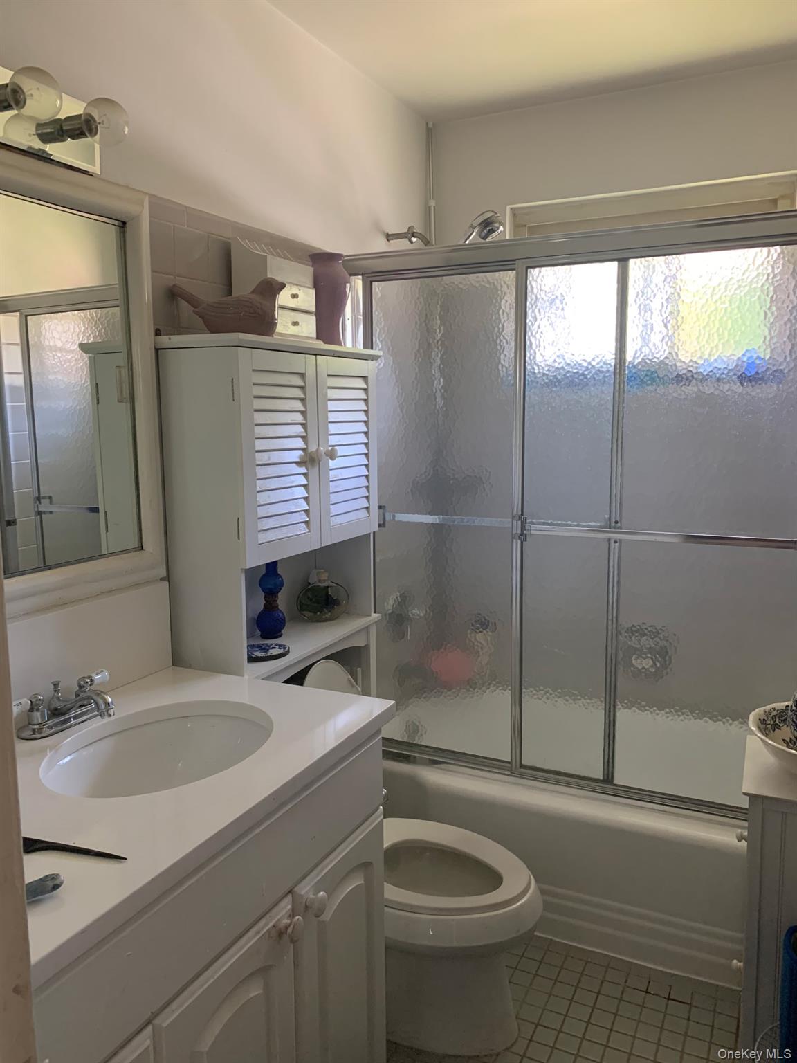 #11 photo, 48 Dehaven, Yonkers , NY 10703