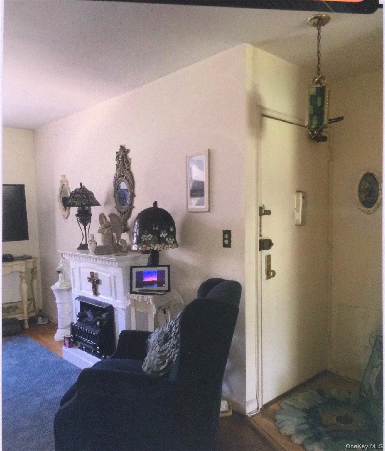 #8 photo, 48 Dehaven, Yonkers , NY 10703