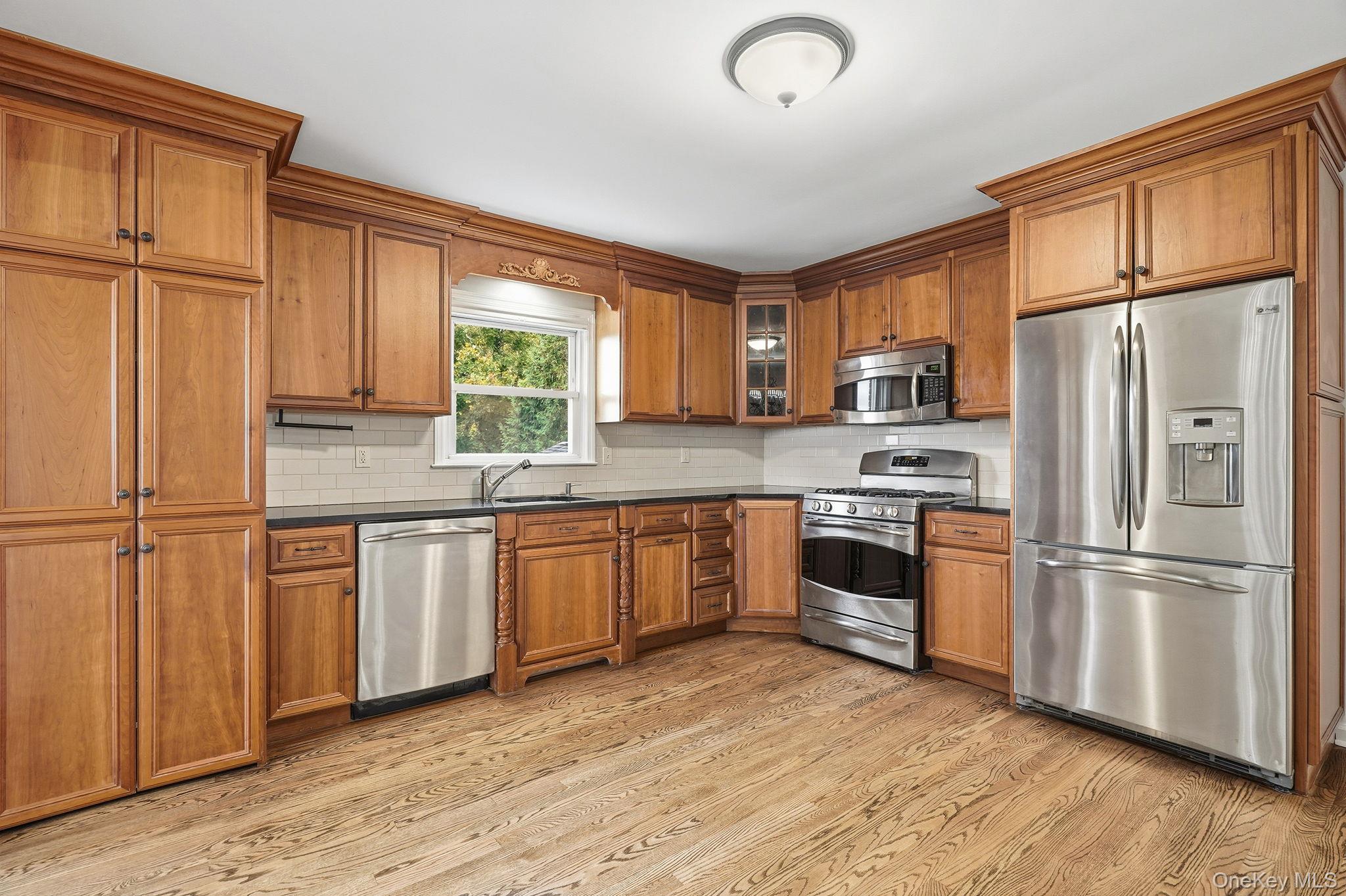 #16 photo, 222 Park Avenue, West Harrison , NY 10604