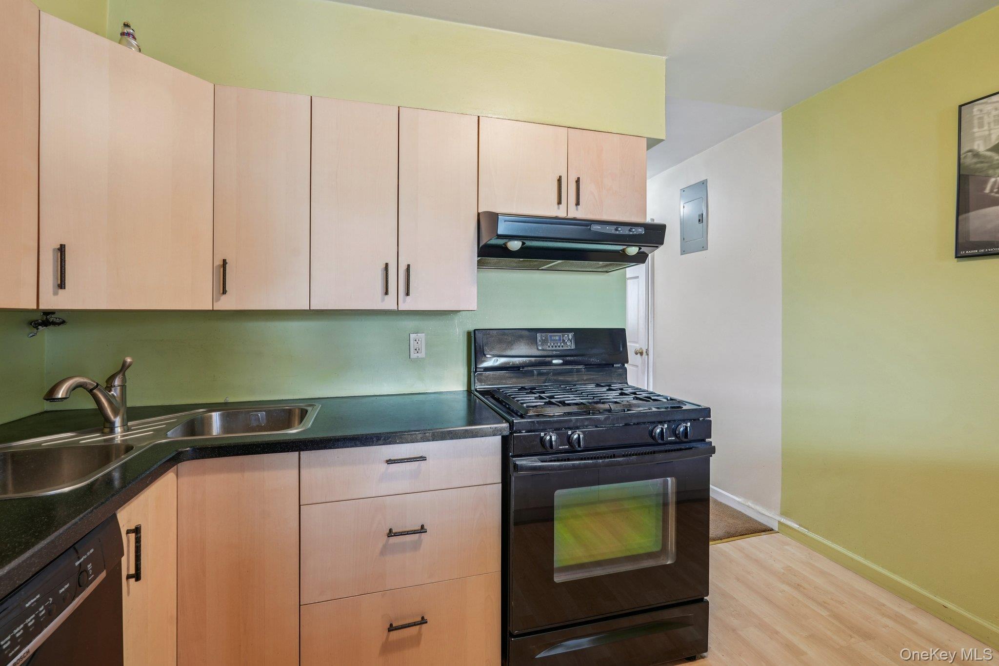 #15 photo, 57 Maple Avenue, Hastings-on-Hudson , NY 10706