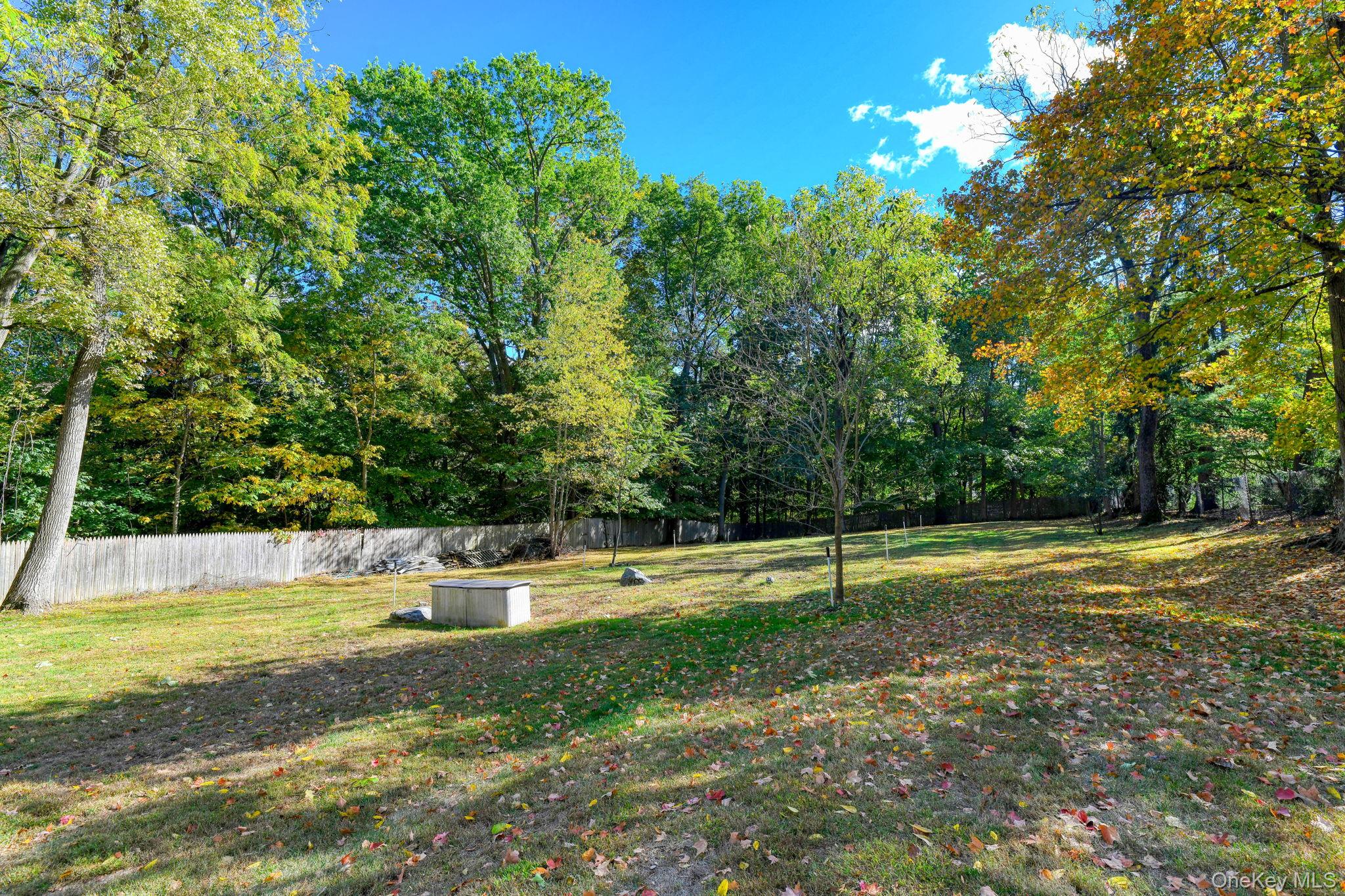 #19 photo, 689 Blue Hill Road, River Vale, Other , NJ 07675