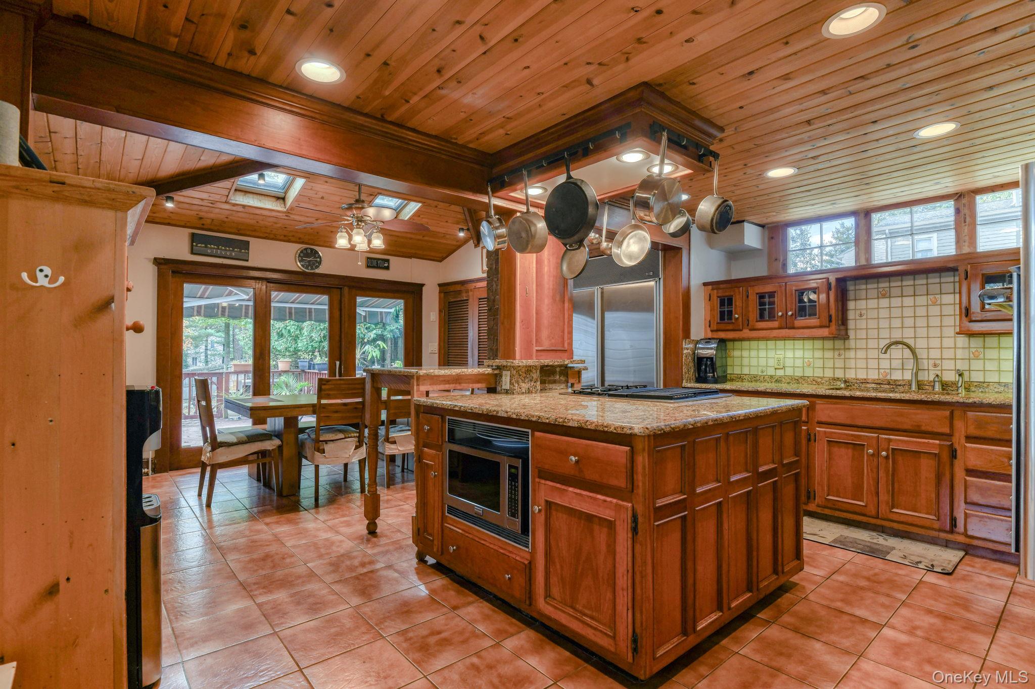 #6 photo, 689 Blue Hill Road, River Vale, Other , NJ 07675