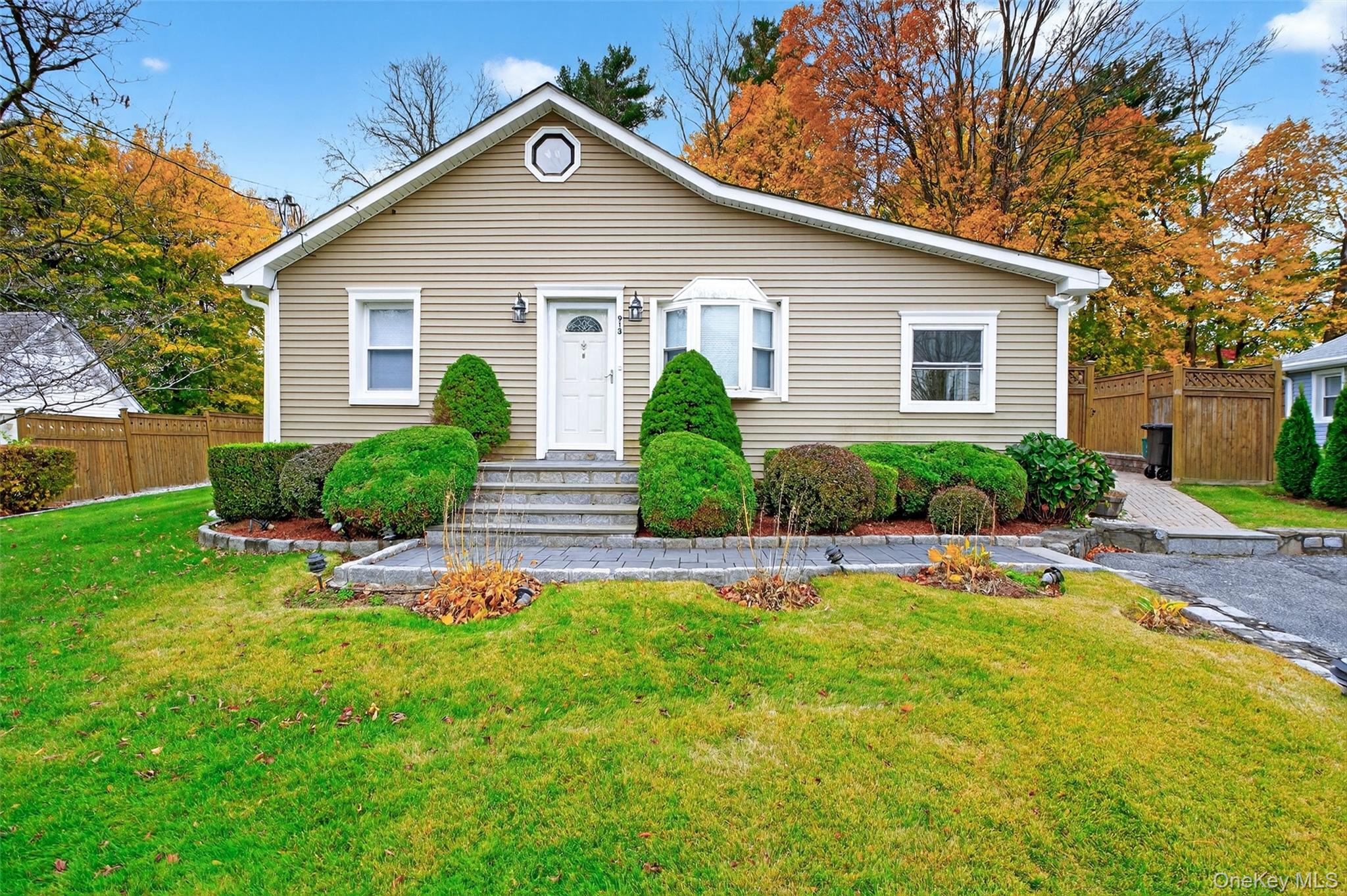 #1 photo, 913 Parkway Place, Shrub Oak , NY 10598