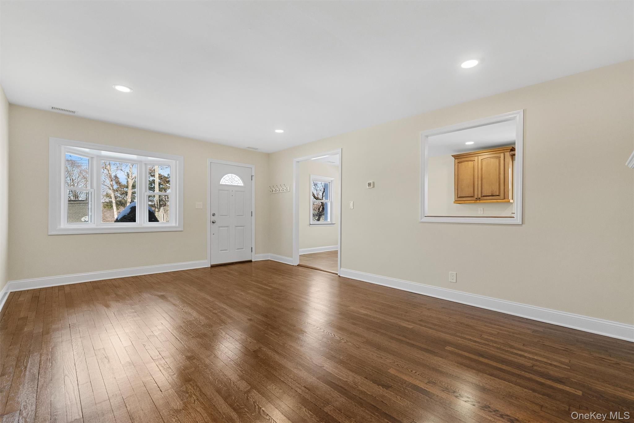 #5 photo, 913 Parkway Place, Shrub Oak , NY 10598