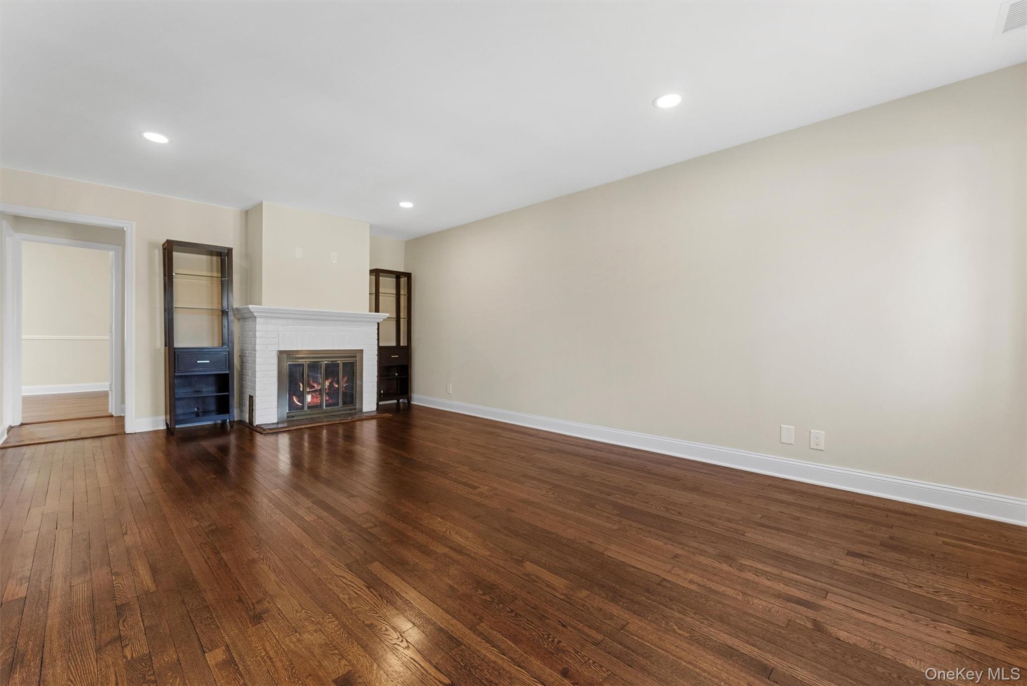 #7 photo, 913 Parkway Place, Shrub Oak , NY 10598