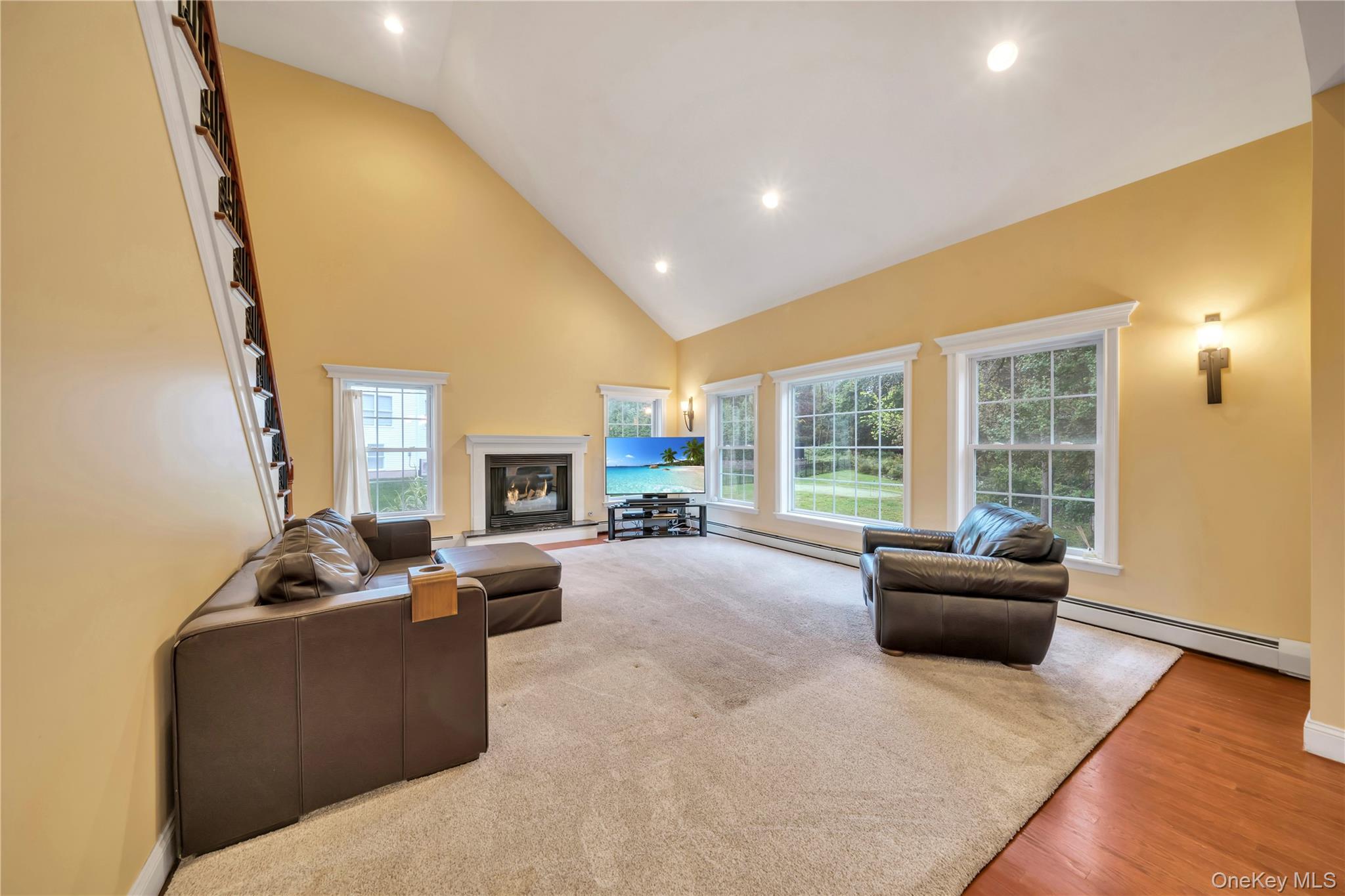 #14 photo, 11 Fant Farm Lane, Suffern , NY 10901