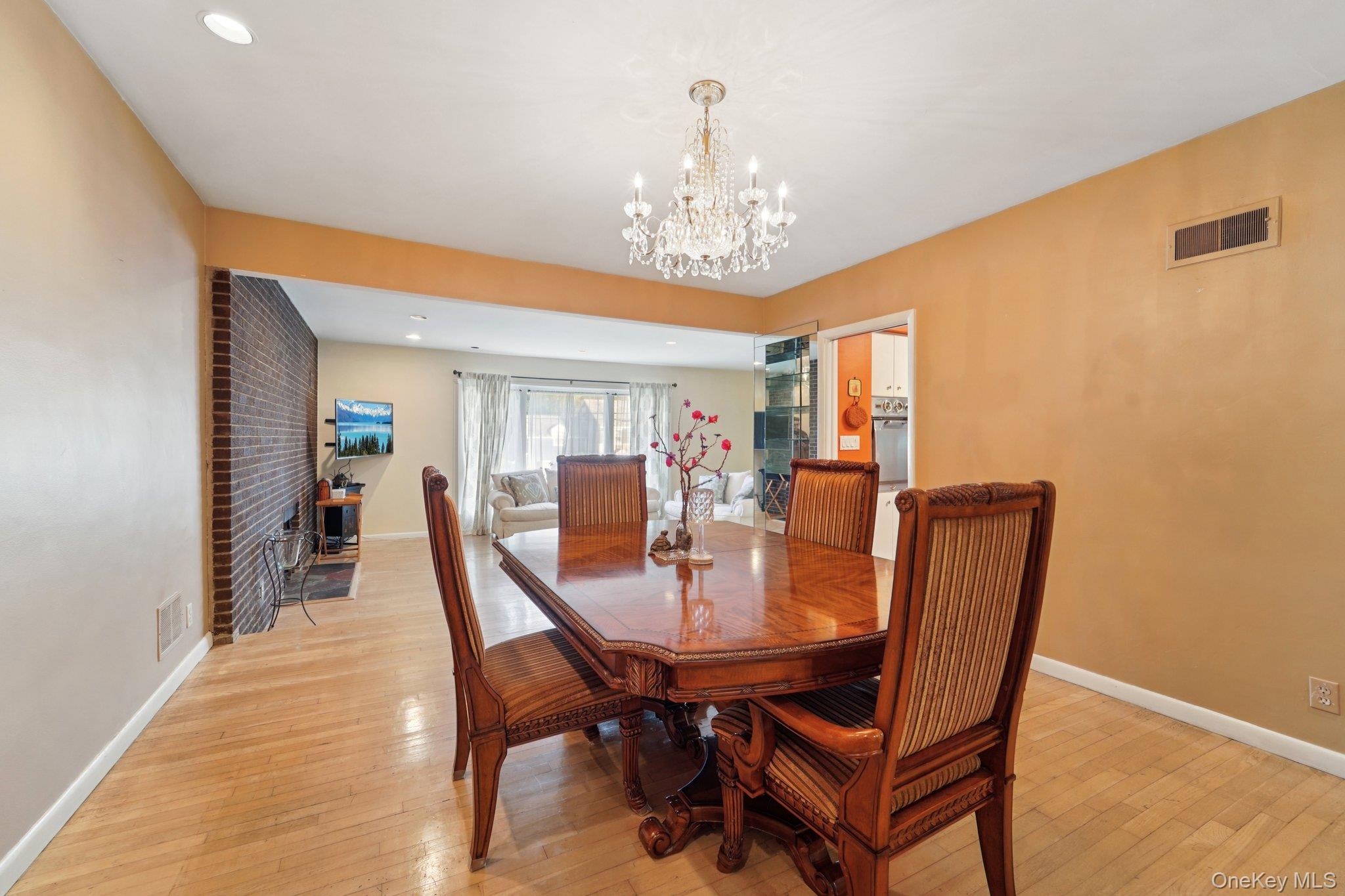 #10 photo, 24 Pamela Lane, New Rochelle , NY 10804