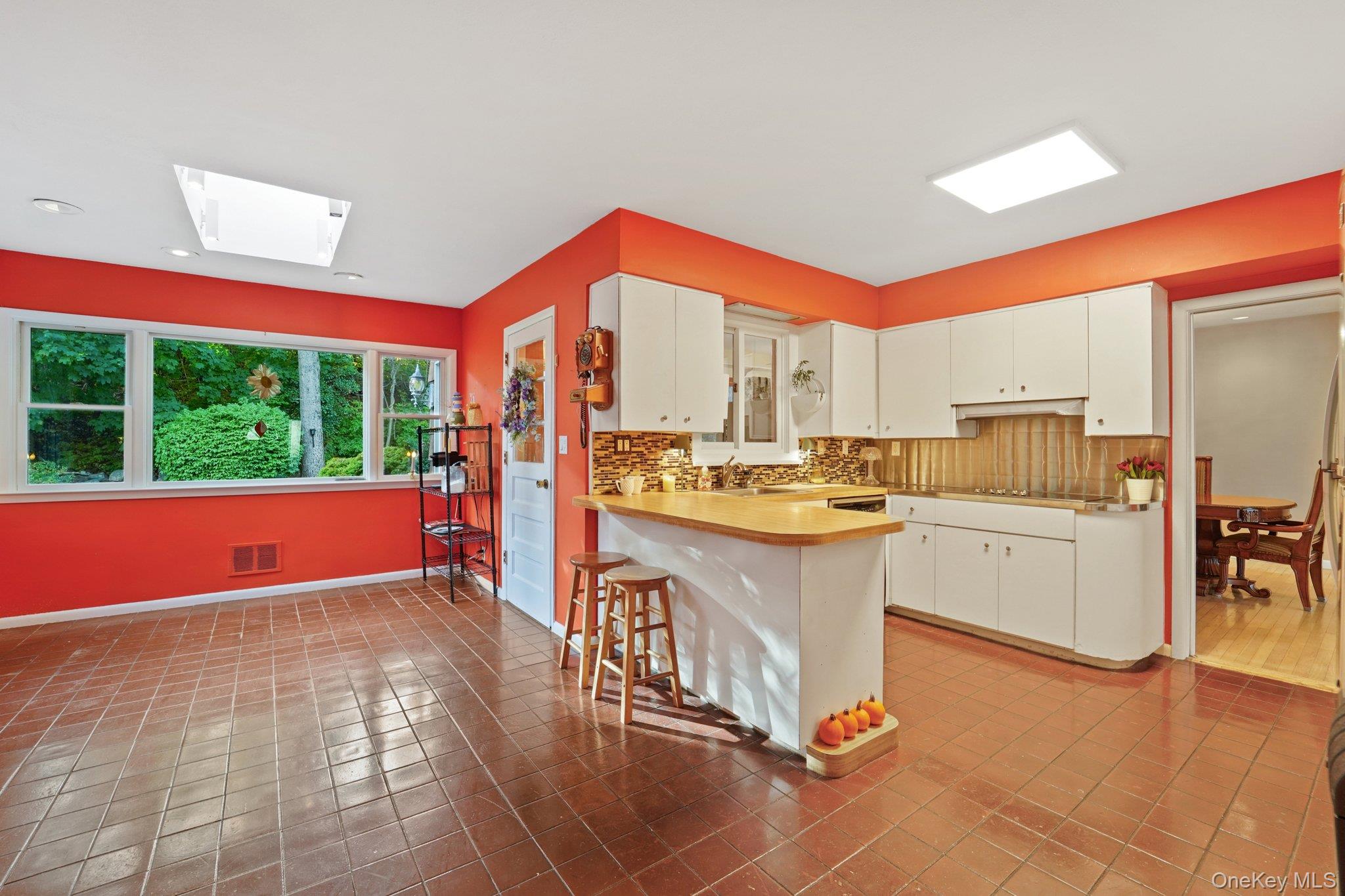 #11 photo, 24 Pamela Lane, New Rochelle , NY 10804