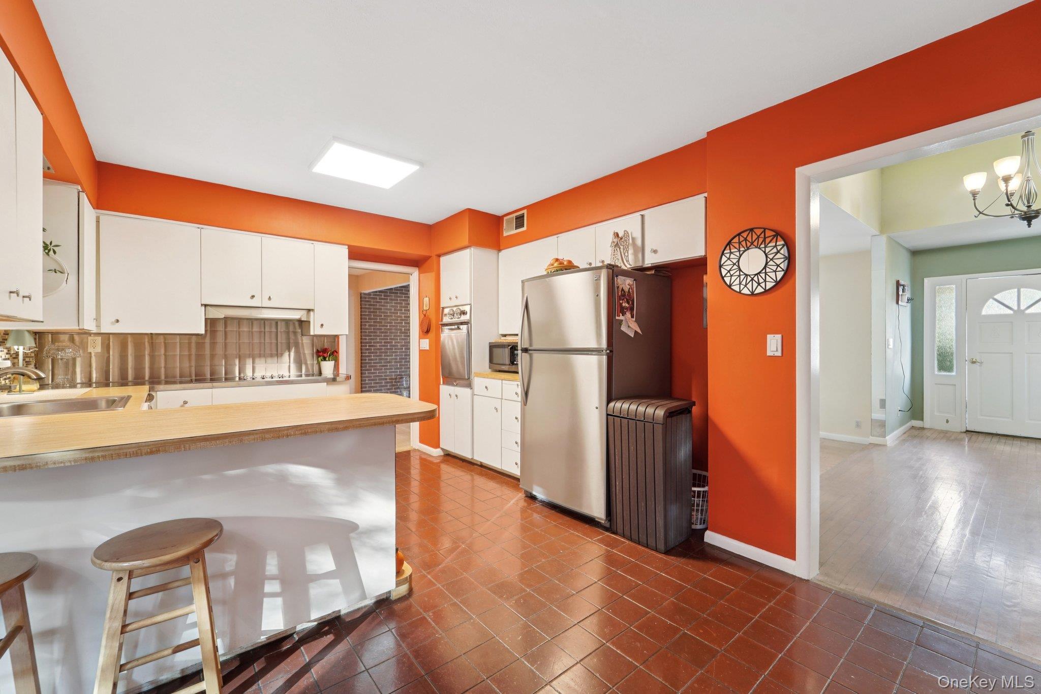 #12 photo, 24 Pamela Lane, New Rochelle , NY 10804