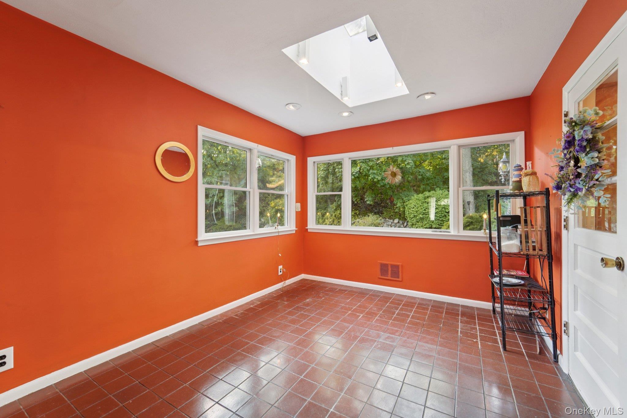 #13 photo, 24 Pamela Lane, New Rochelle , NY 10804