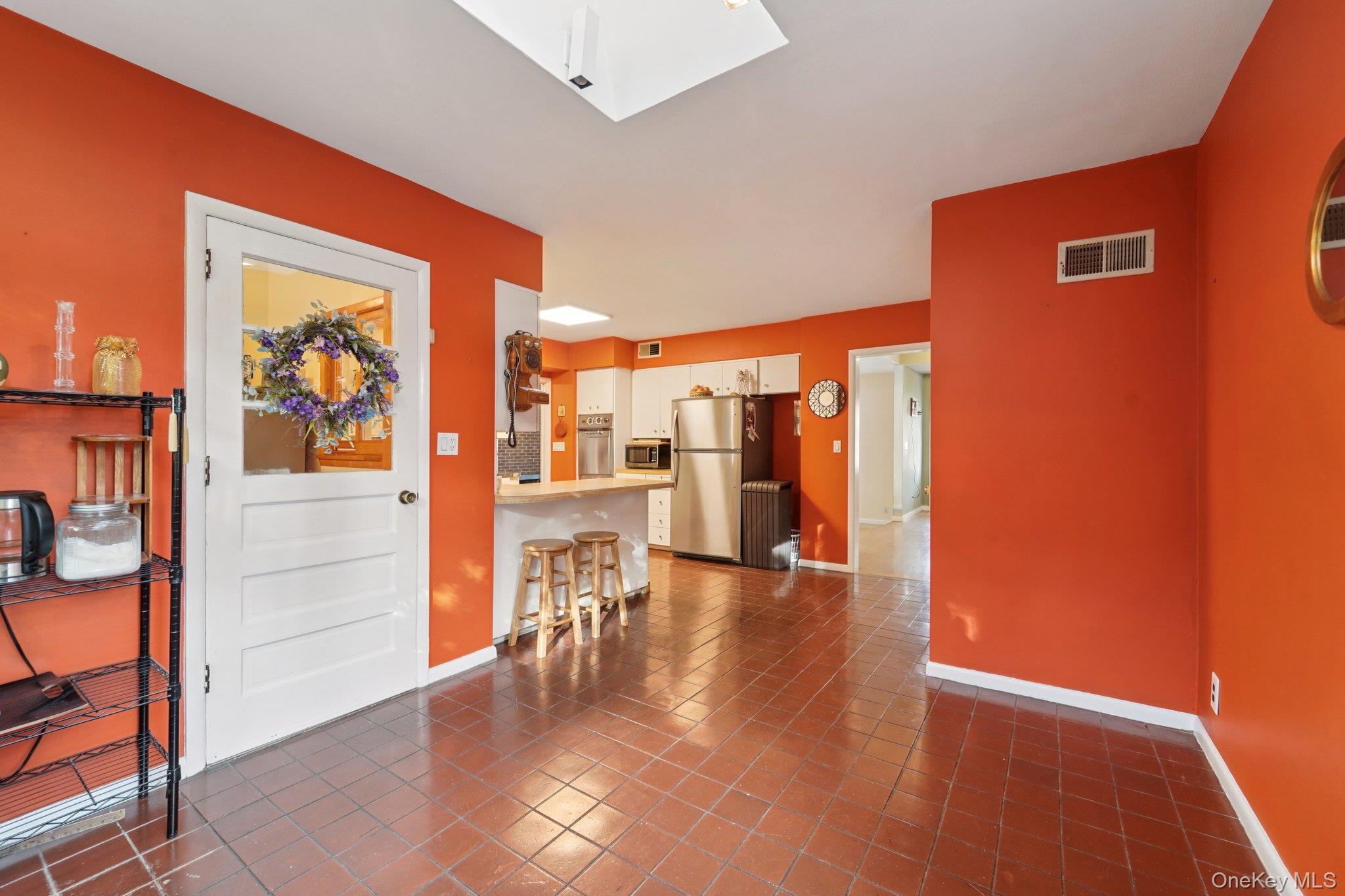 #14 photo, 24 Pamela Lane, New Rochelle , NY 10804