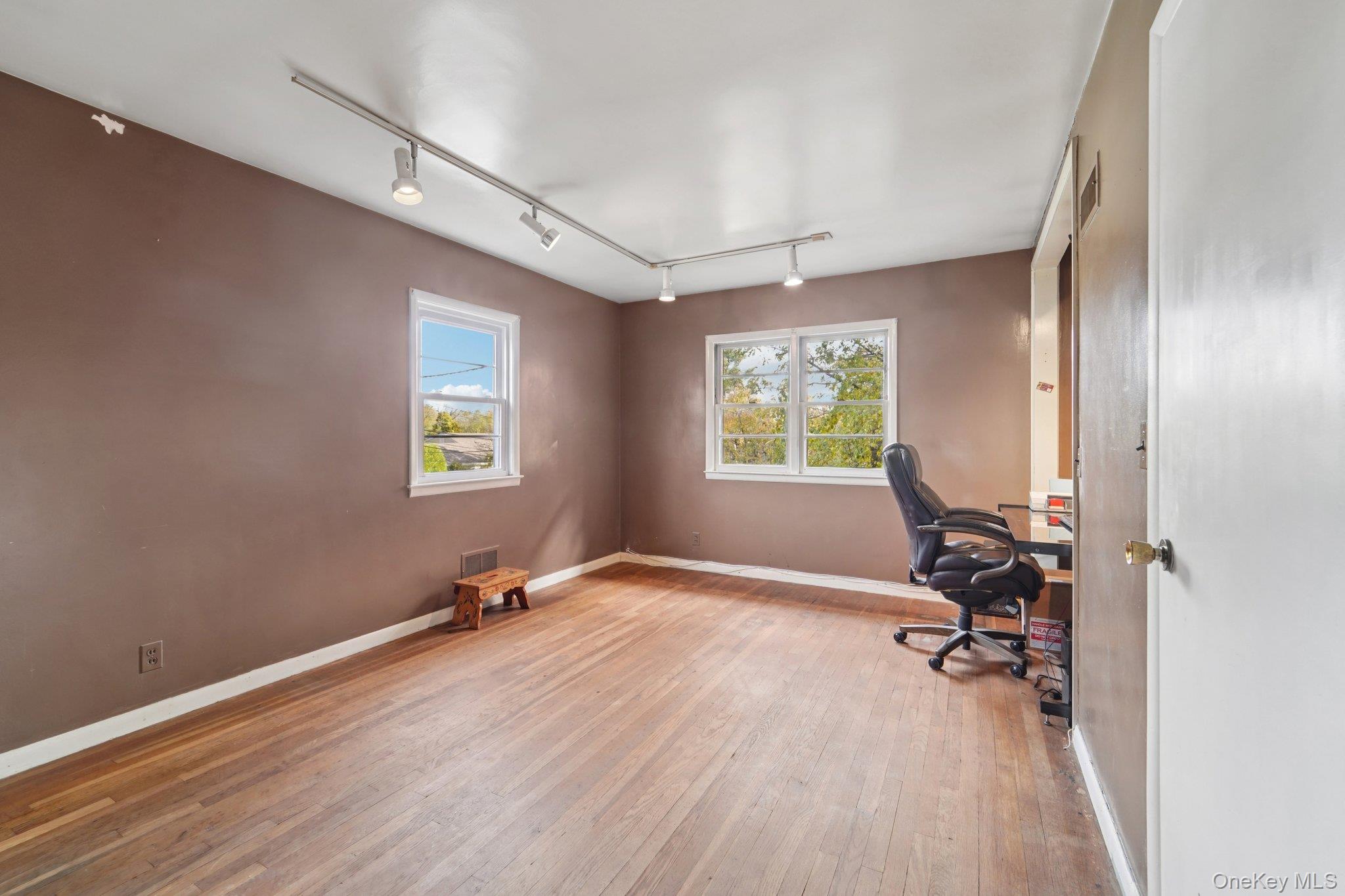 #17 photo, 24 Pamela Lane, New Rochelle , NY 10804