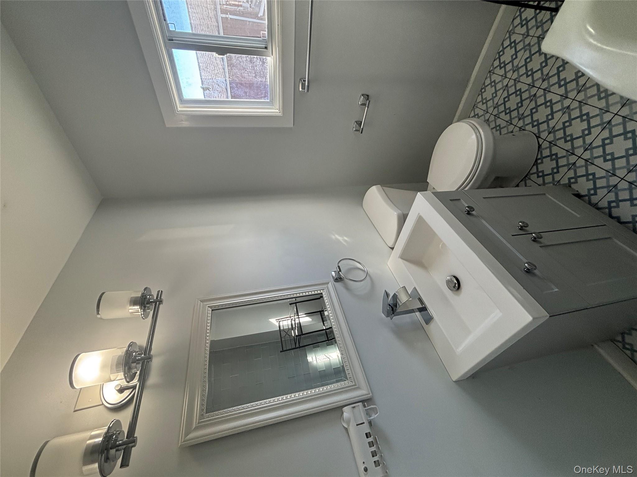 #5 photo, 132-30 Crossbay Boulevard, Ozone Park , NY 11417