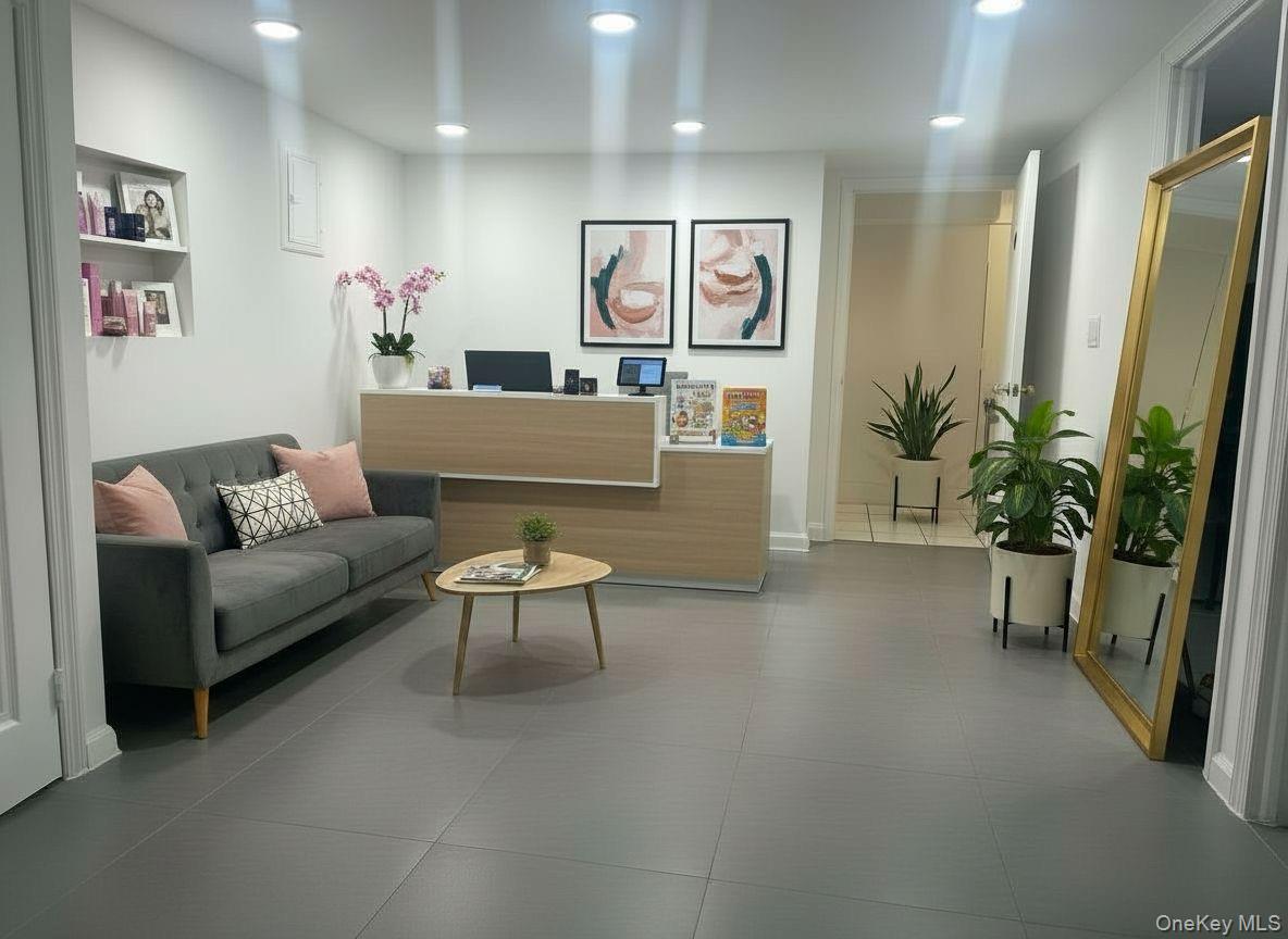 #17 photo, 75-58 113th Street, फॉरेस्ट हिल्स Forest Hills , NY 11375