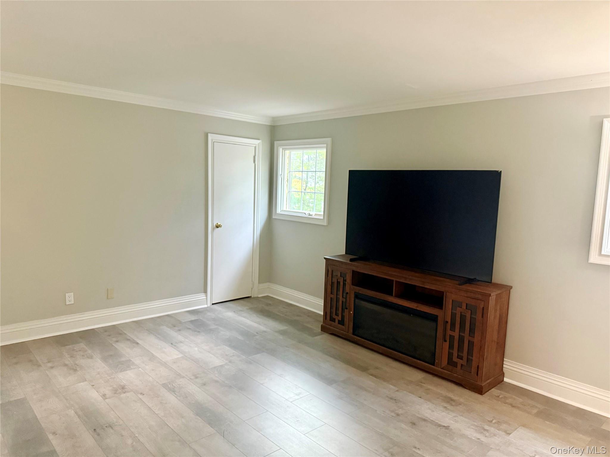 #1 photo, 66 Seaman Neck Road, Dix Hills , NY 11746