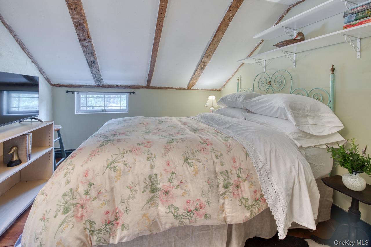 #2 photo, 7635 Main Bayview Road, Southold , NY 11971