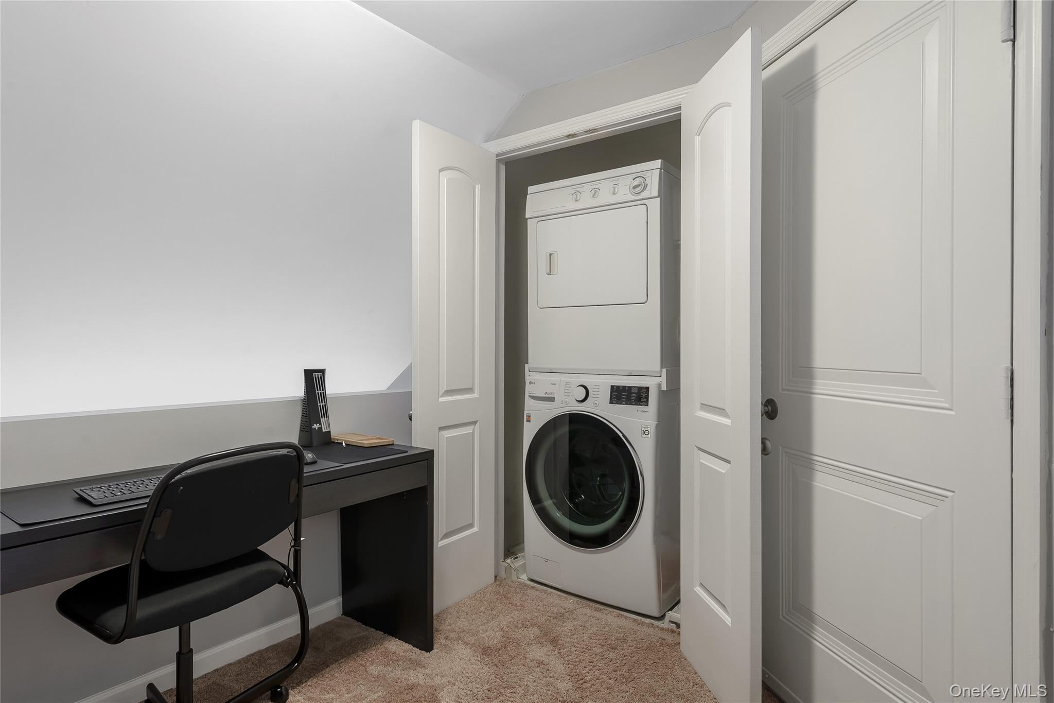 #17 photo, 330 Maple Avenue, Westbury , NY 11590