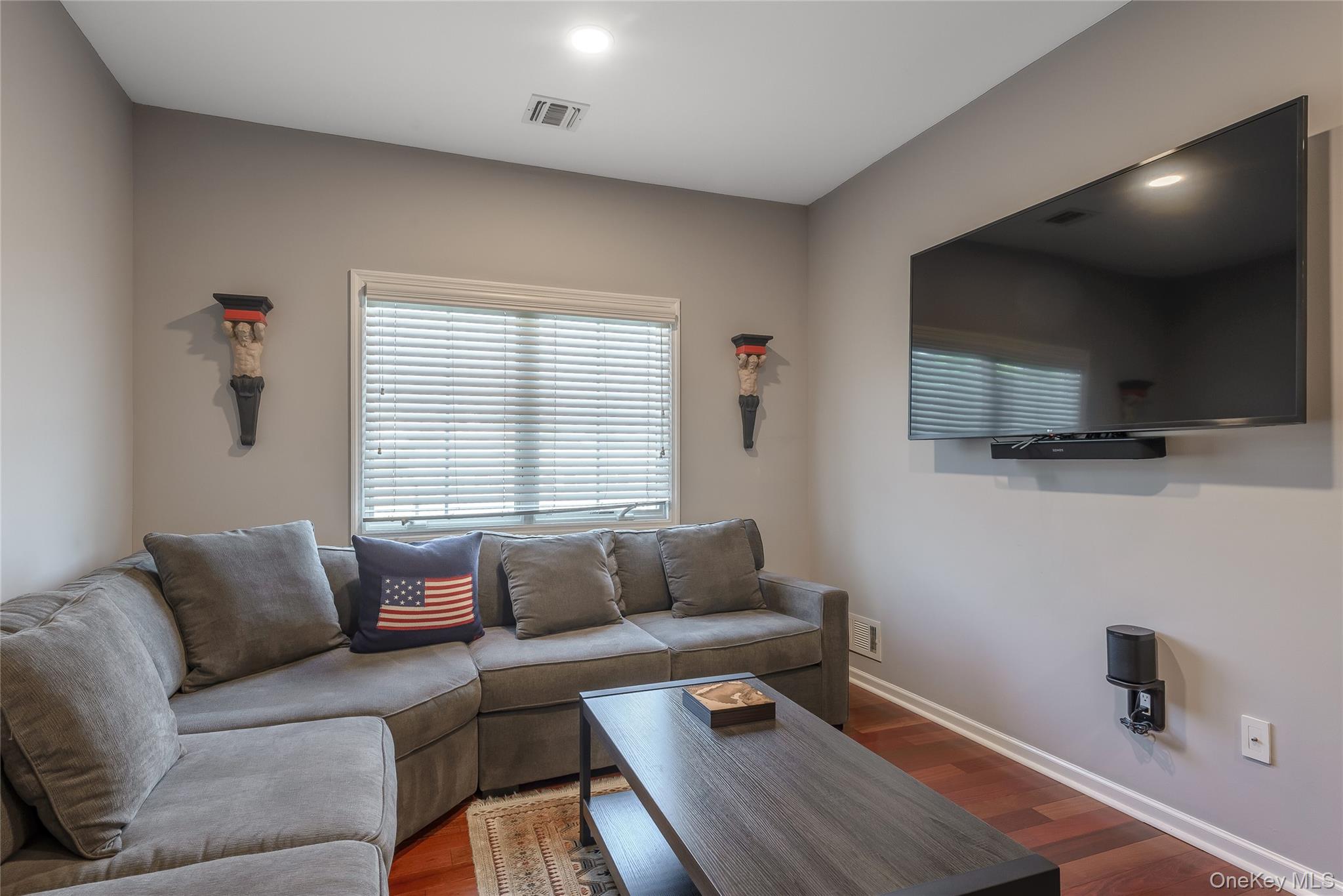 #4 photo, 330 Maple Avenue, Westbury , NY 11590