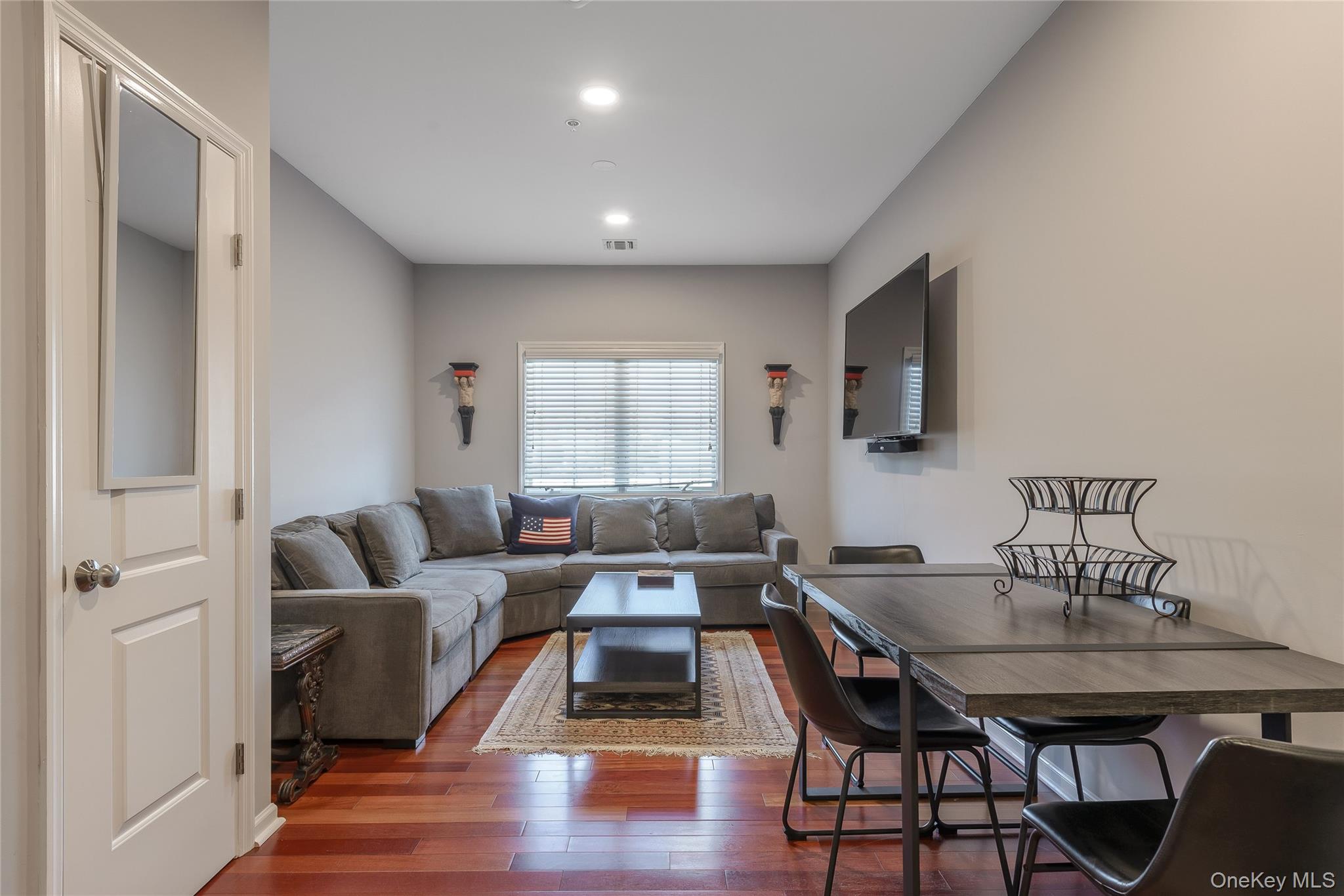 #5 photo, 330 Maple Avenue, Westbury , NY 11590