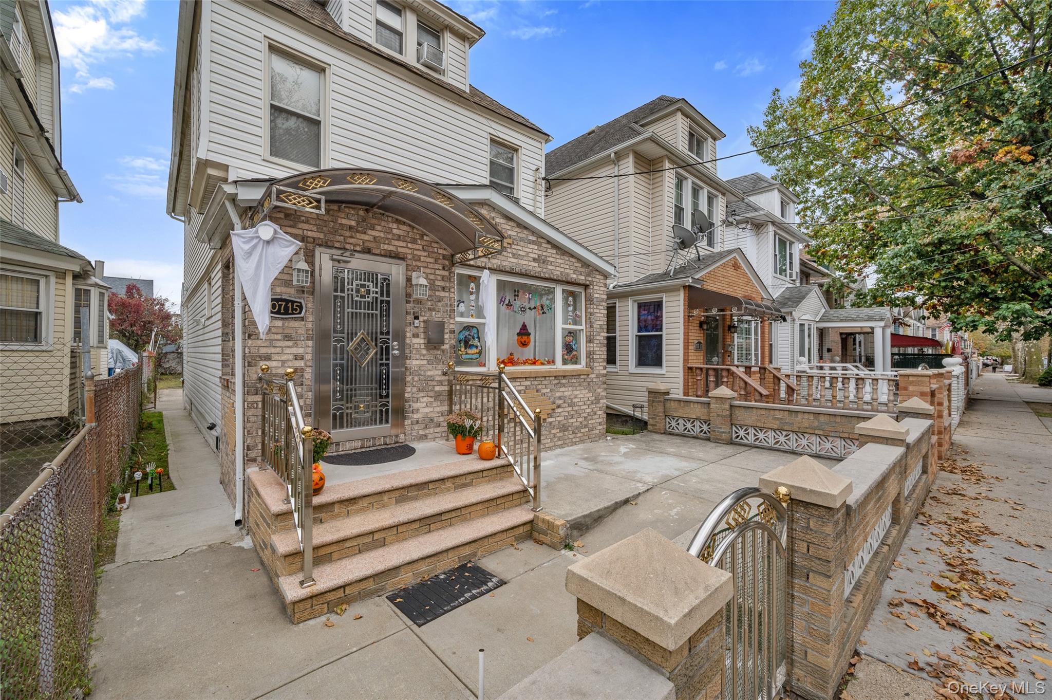 #1 photo, 10715 Lefferts Boulevard, Richmond Hill S. , NY 11419