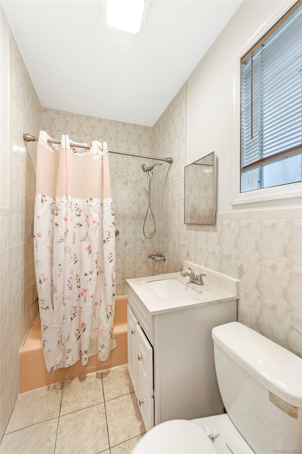 #5 photo, 6 Gipson Street, Far Rockaway , NY 11691