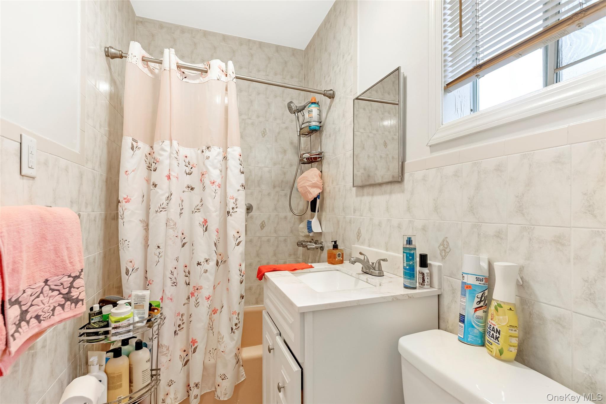 #6 photo, 6 Gipson Street, Far Rockaway , NY 11691