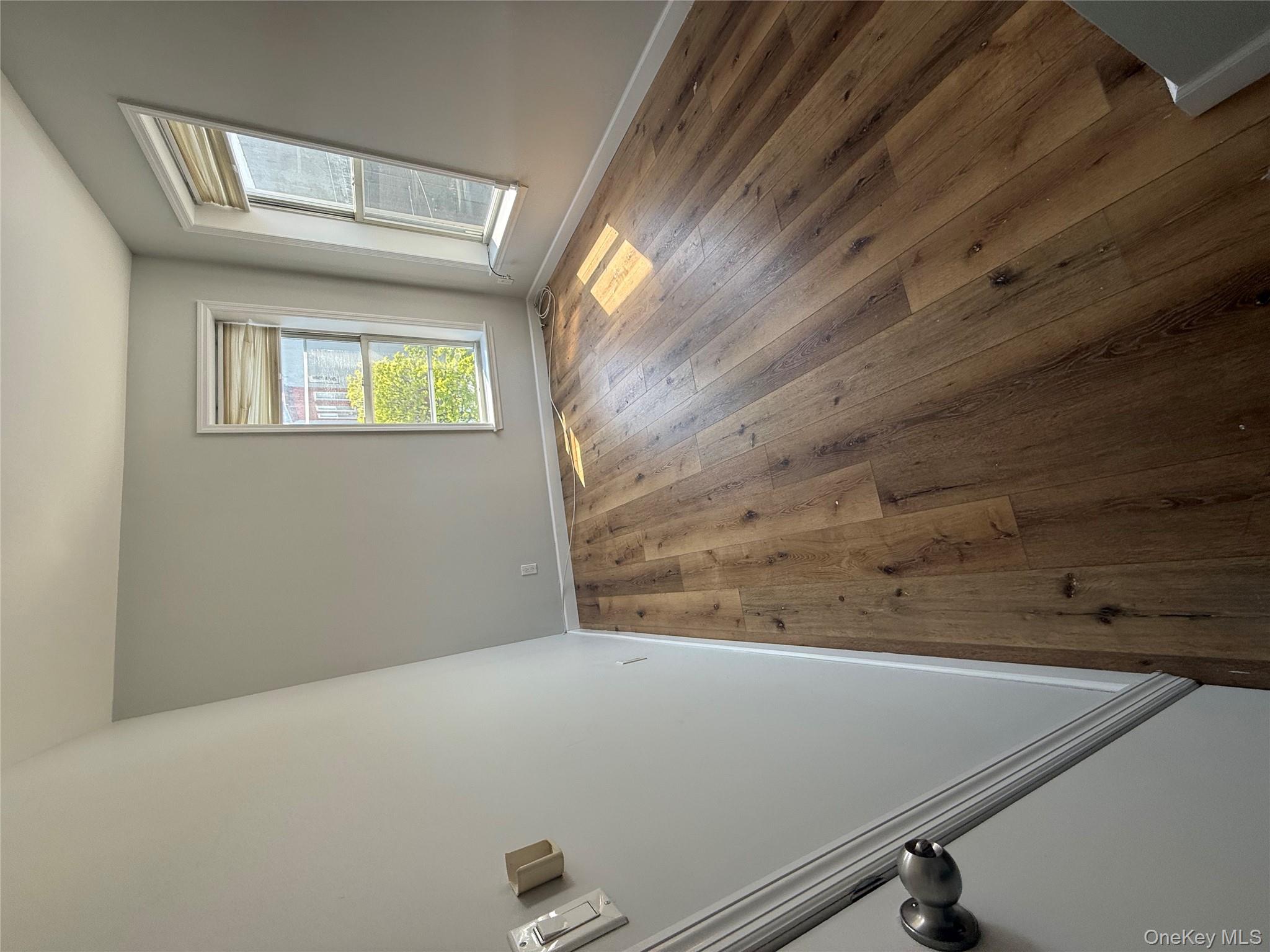 #1 photo, 6676 fresh pond rd 3R, Ridgewood , NY 11385