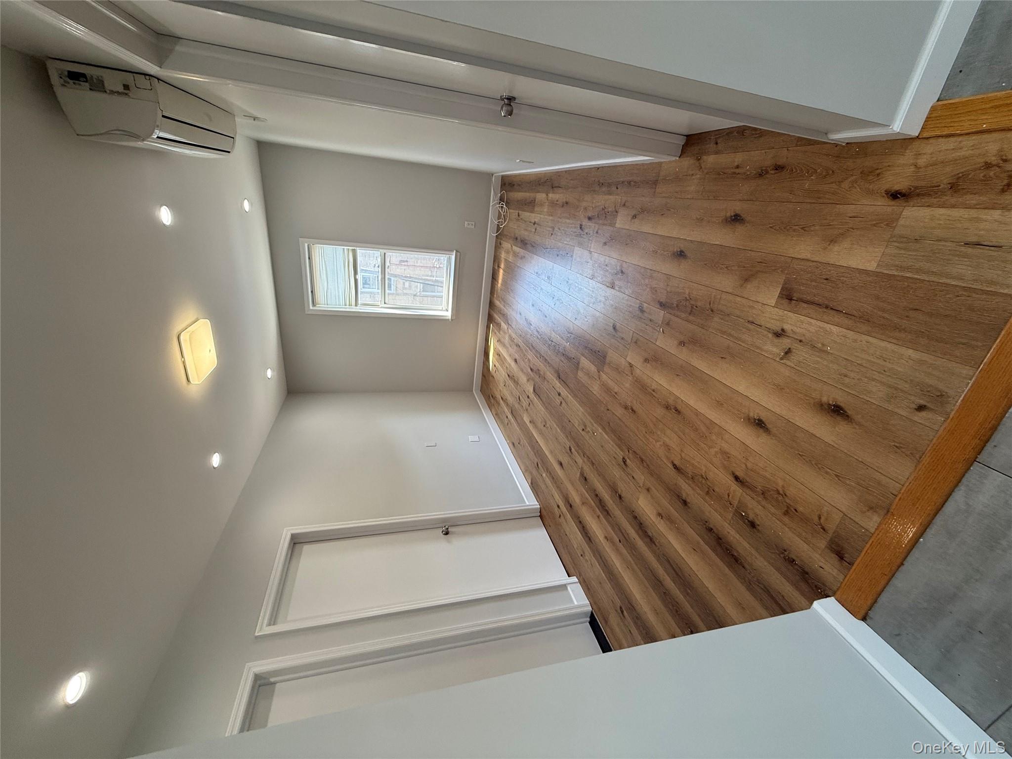 #10 photo, 6676 fresh pond rd 3R, Ridgewood , NY 11385