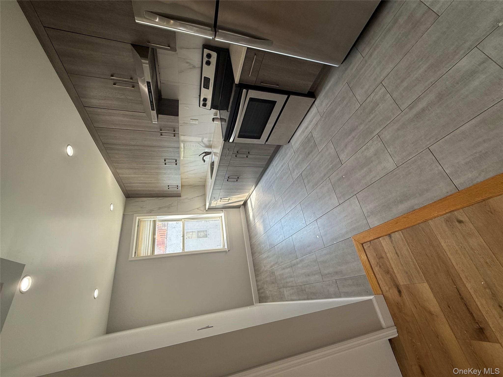 #9 photo, 6676 fresh pond rd 3R, Ridgewood , NY 11385