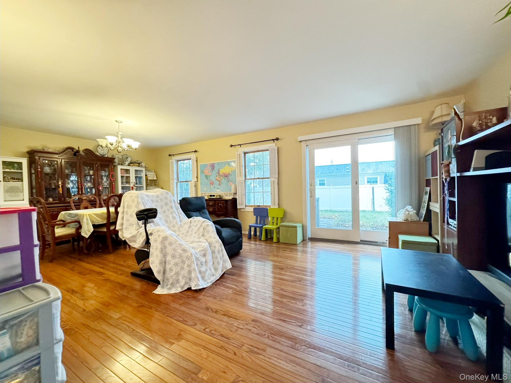 #4 photo, 74 Bellwood Avenue, South Setauket , NY 11720