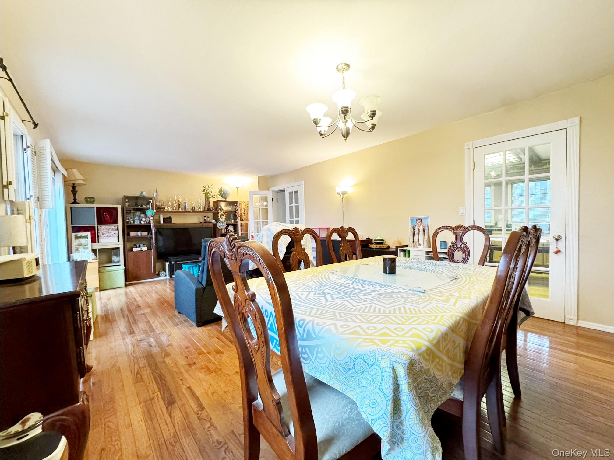 #8 photo, 74 Bellwood Avenue, South Setauket , NY 11720