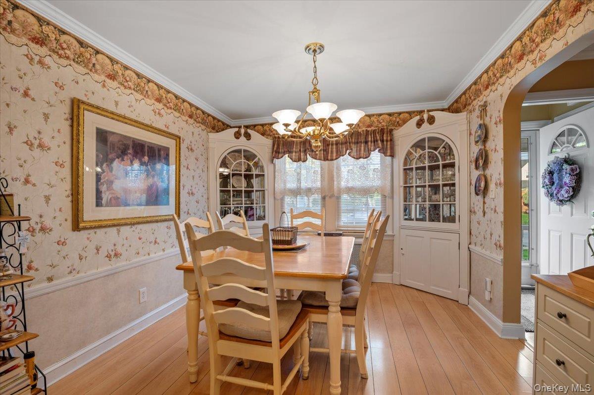 #12 photo, 11 Walker Street, Malverne , NY 11565