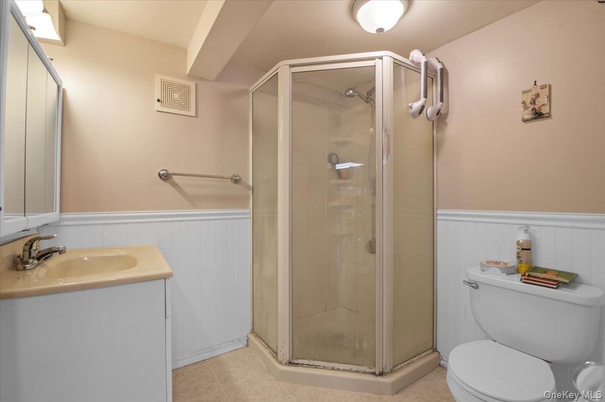 #13 photo, 11 Walker Street, Malverne , NY 11565