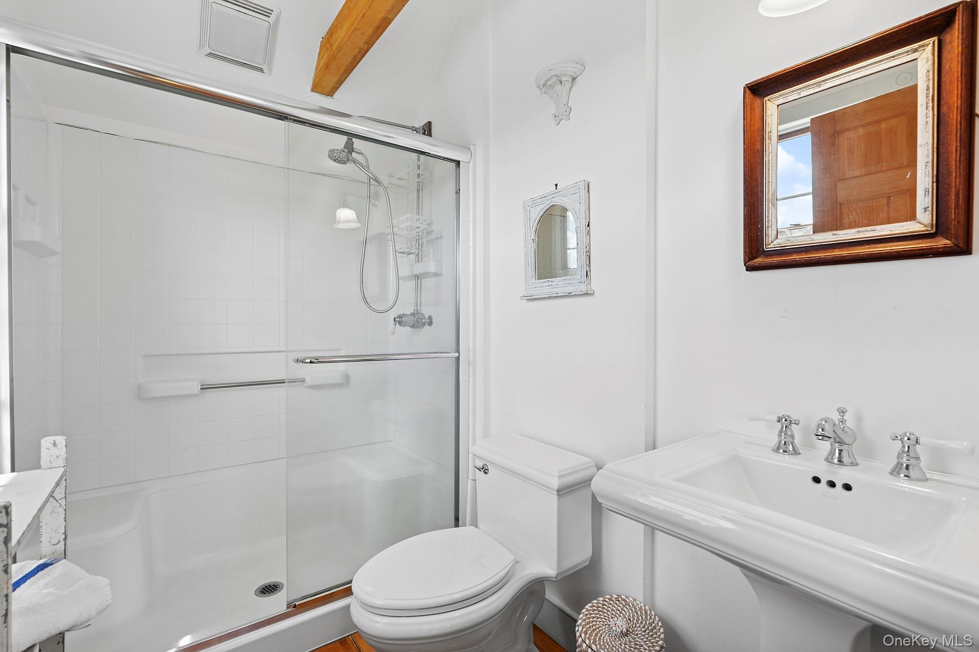 #14 photo, 140 Damascus Road, East Quogue , NY 11942