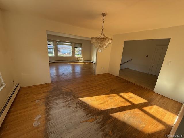 #4 photo, 19 Carriage Road, Roslyn , NY 11576