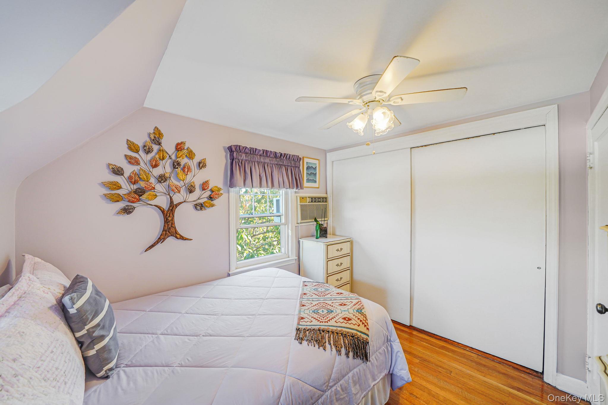 #16 photo, 199 Claxton Avenue, Bellmore , NY 11710