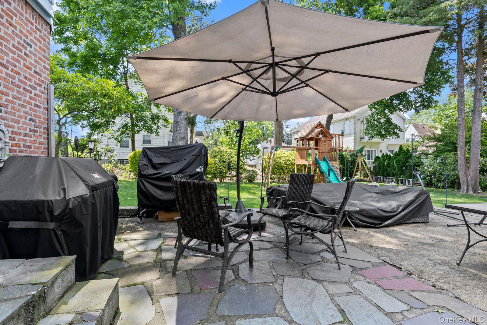 #3 photo, 41 ALLENWOOD Road, Great Neck , NY 11023