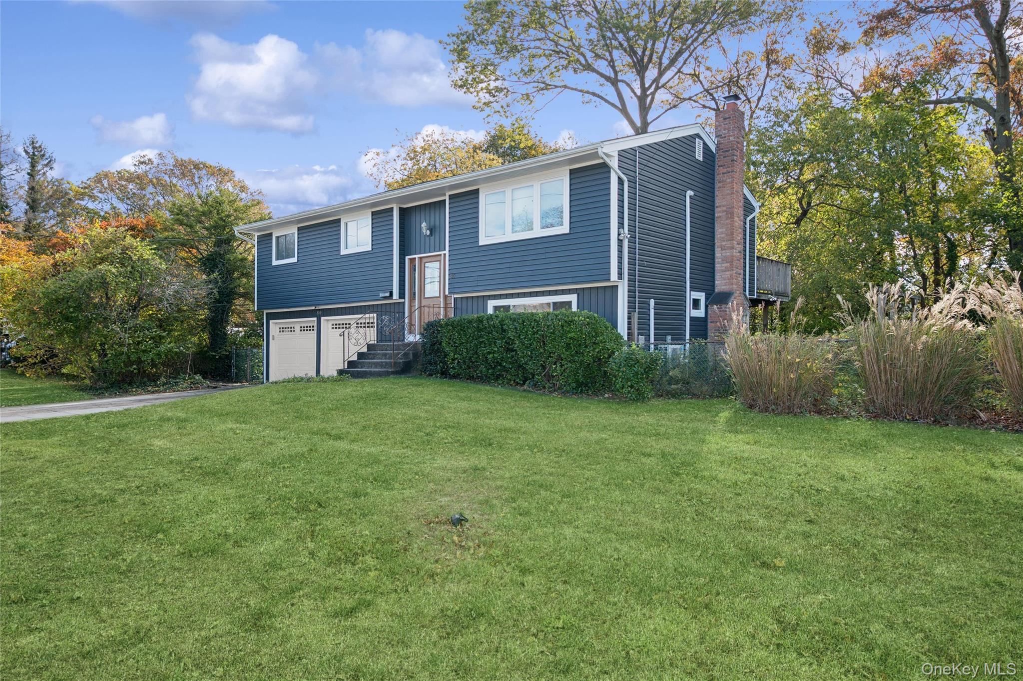 #3 photo, 80 Andrew Avenue, Islip Terrace , NY 11752