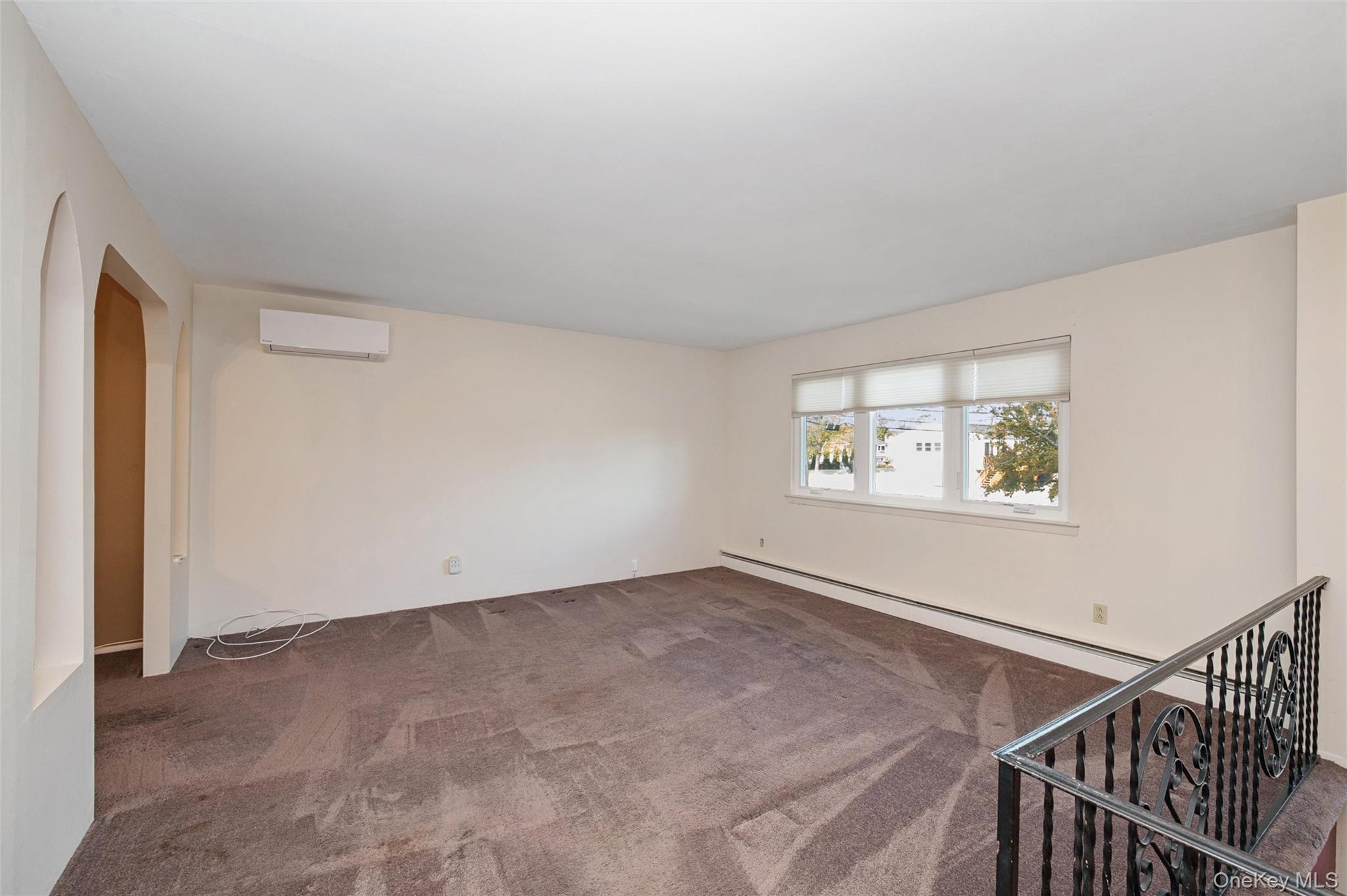 #4 photo, 80 Andrew Avenue, Islip Terrace , NY 11752