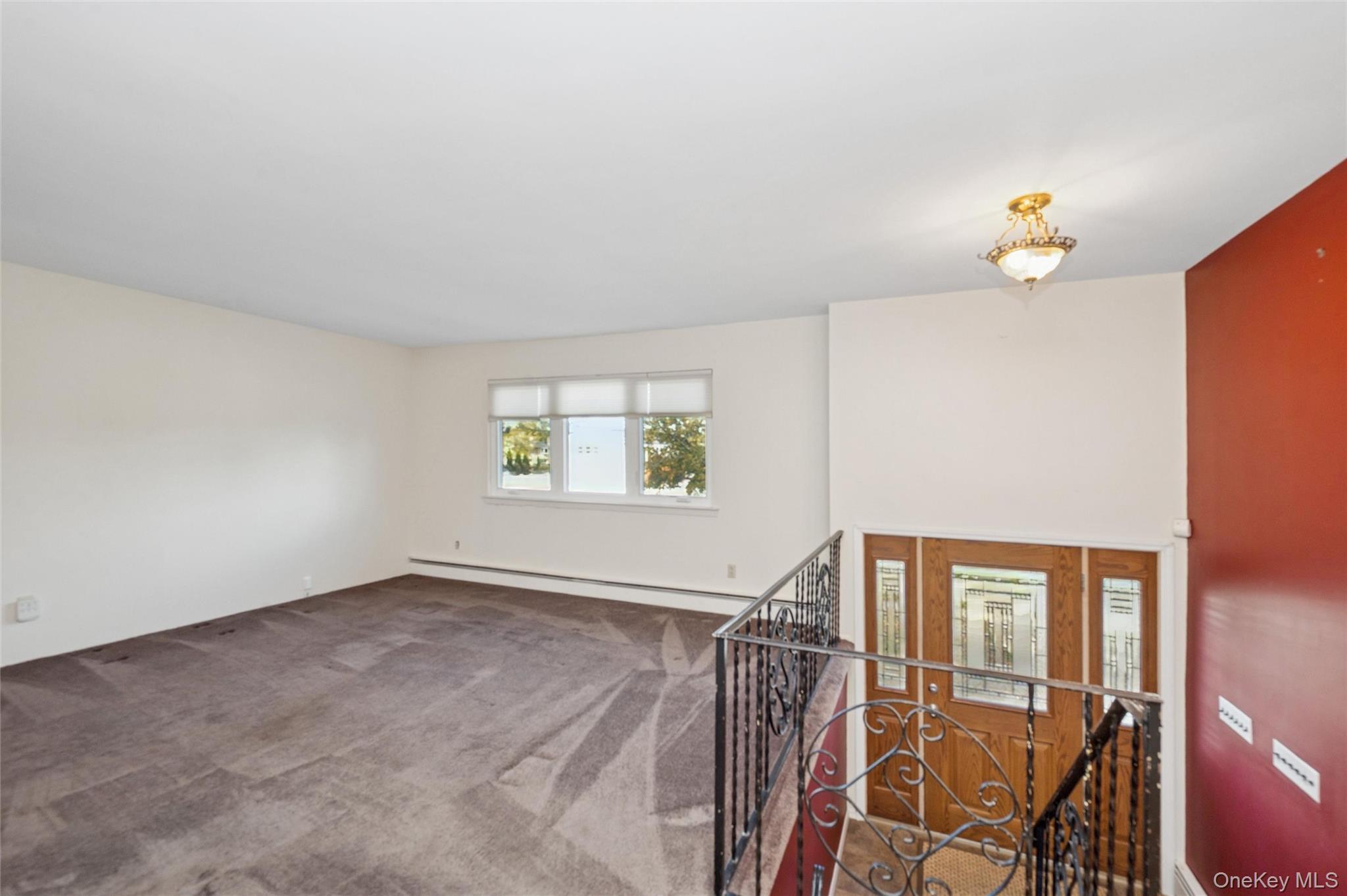 #5 photo, 80 Andrew Avenue, Islip Terrace , NY 11752