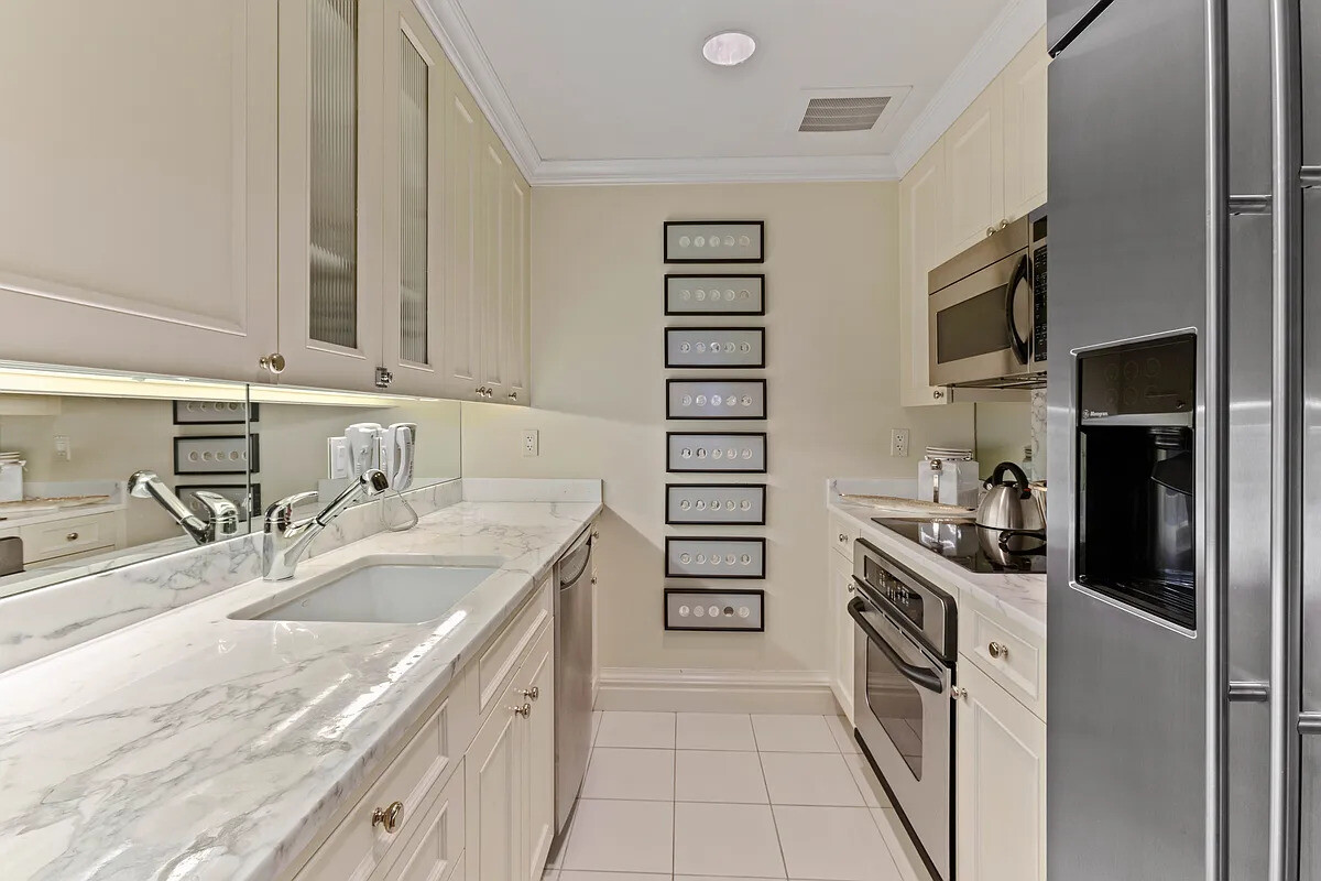 #6 photo, New York City, Lenox Hill , NY 10022